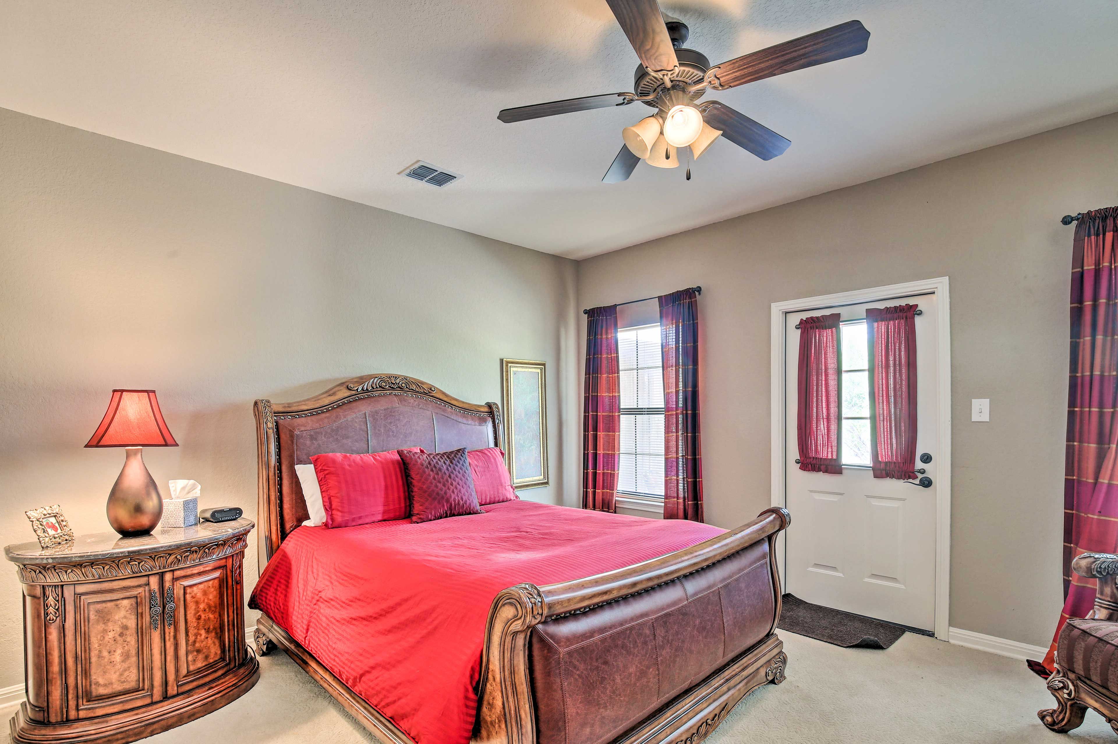 Bedroom 3 | Queen Bed