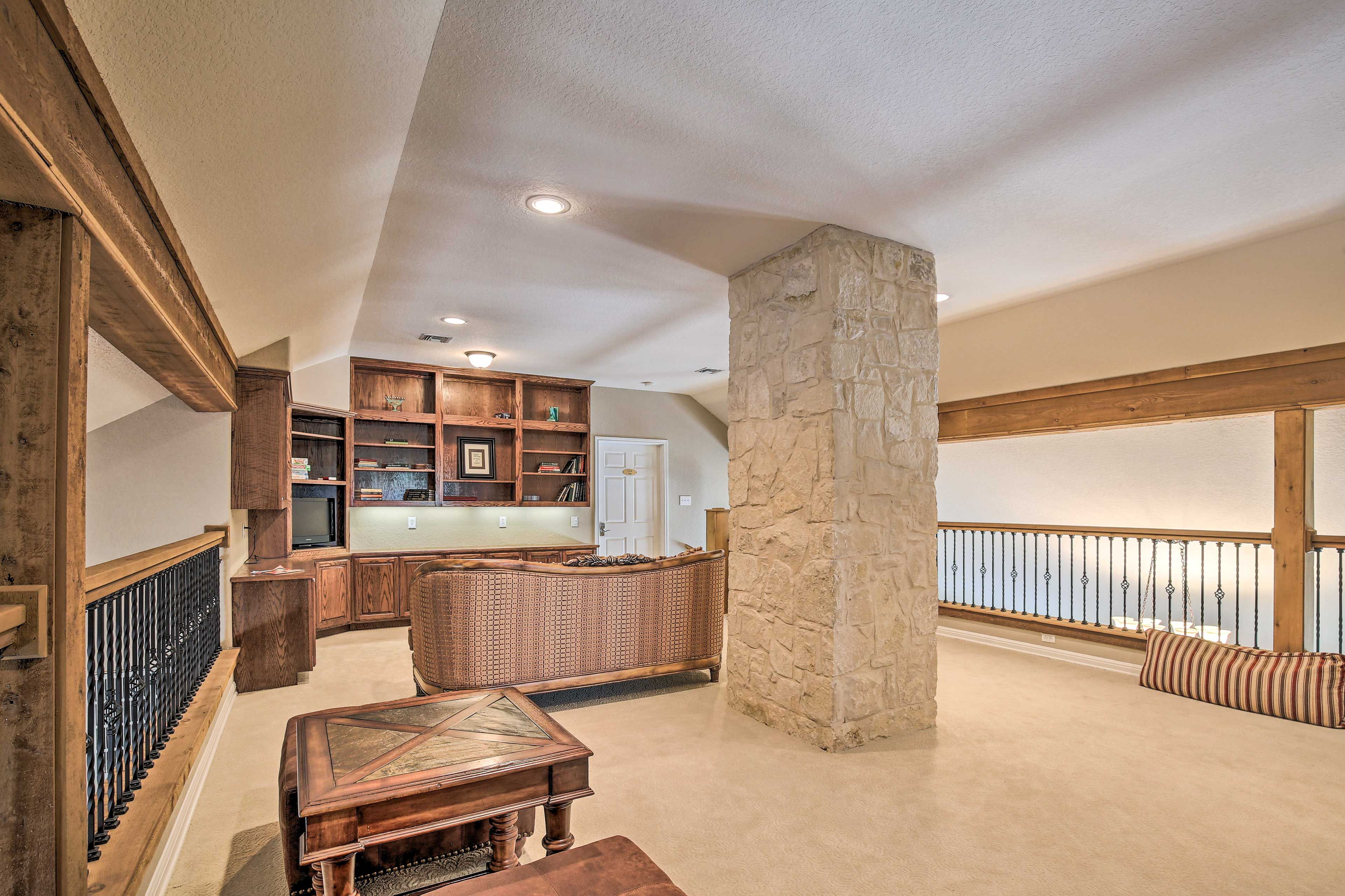 Loft Area | Lounge Furniture | Free WiFi