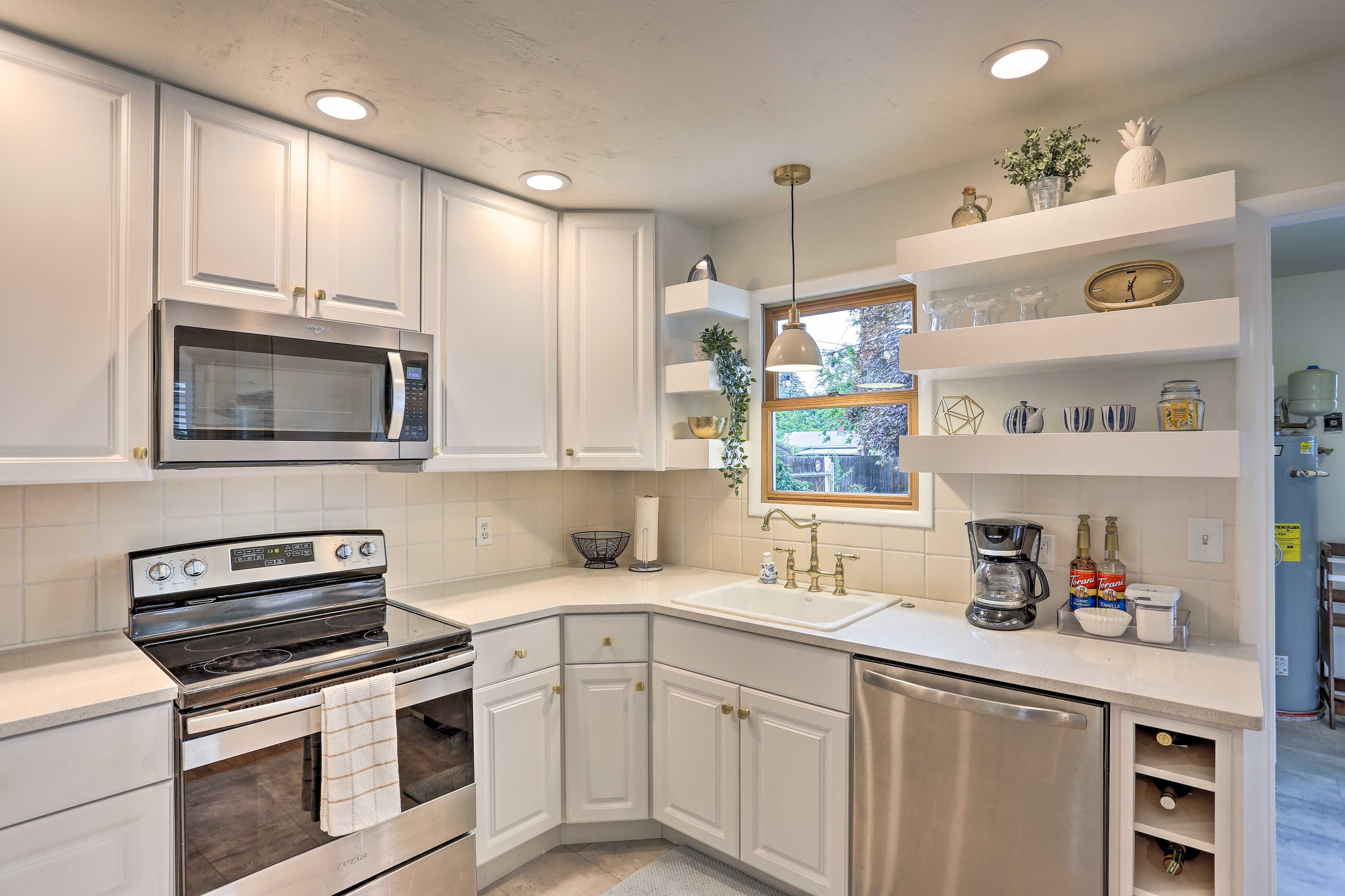 Kitchen | Island Seating | Cooking Basics
