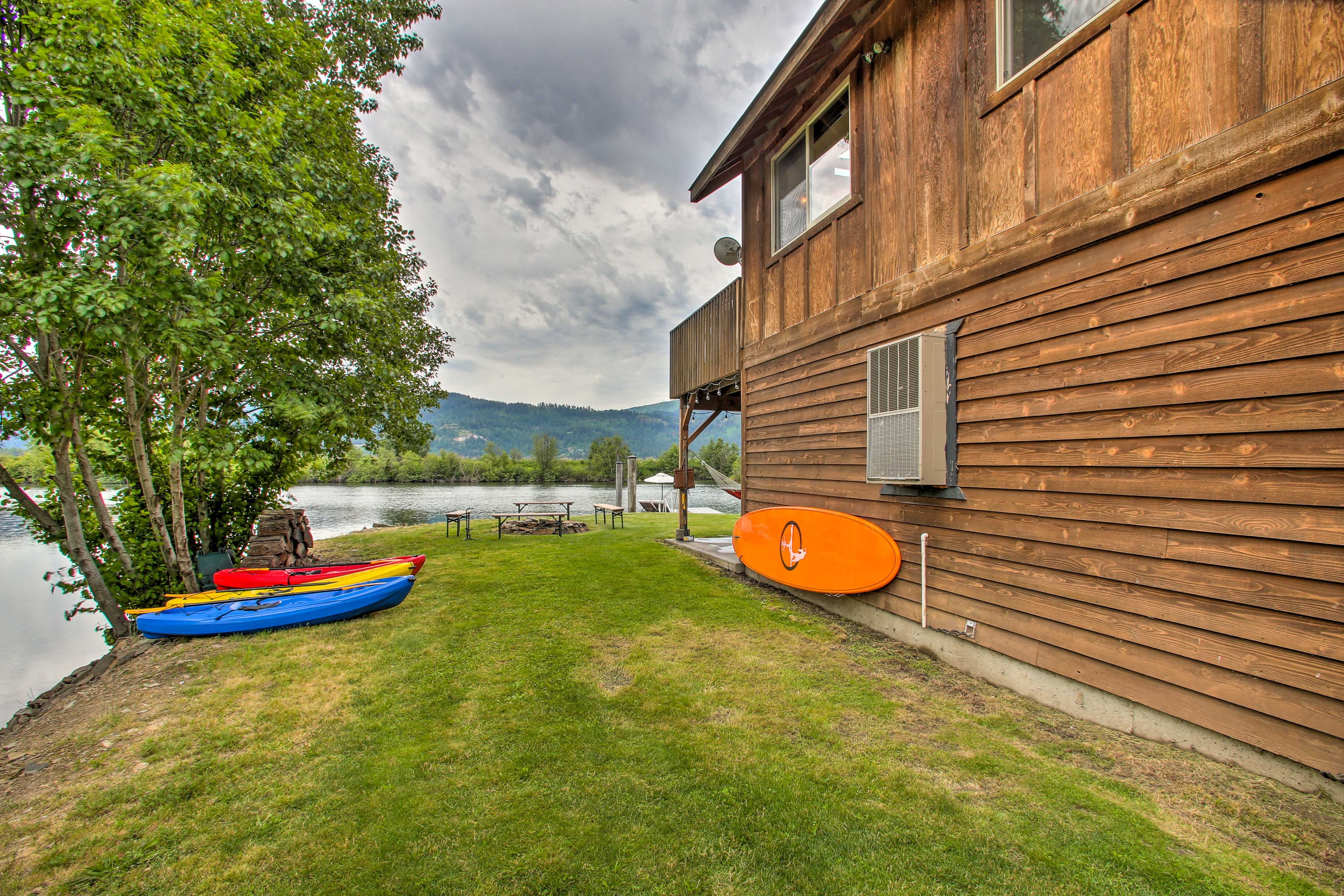 Kayaks & Paddleboard Available