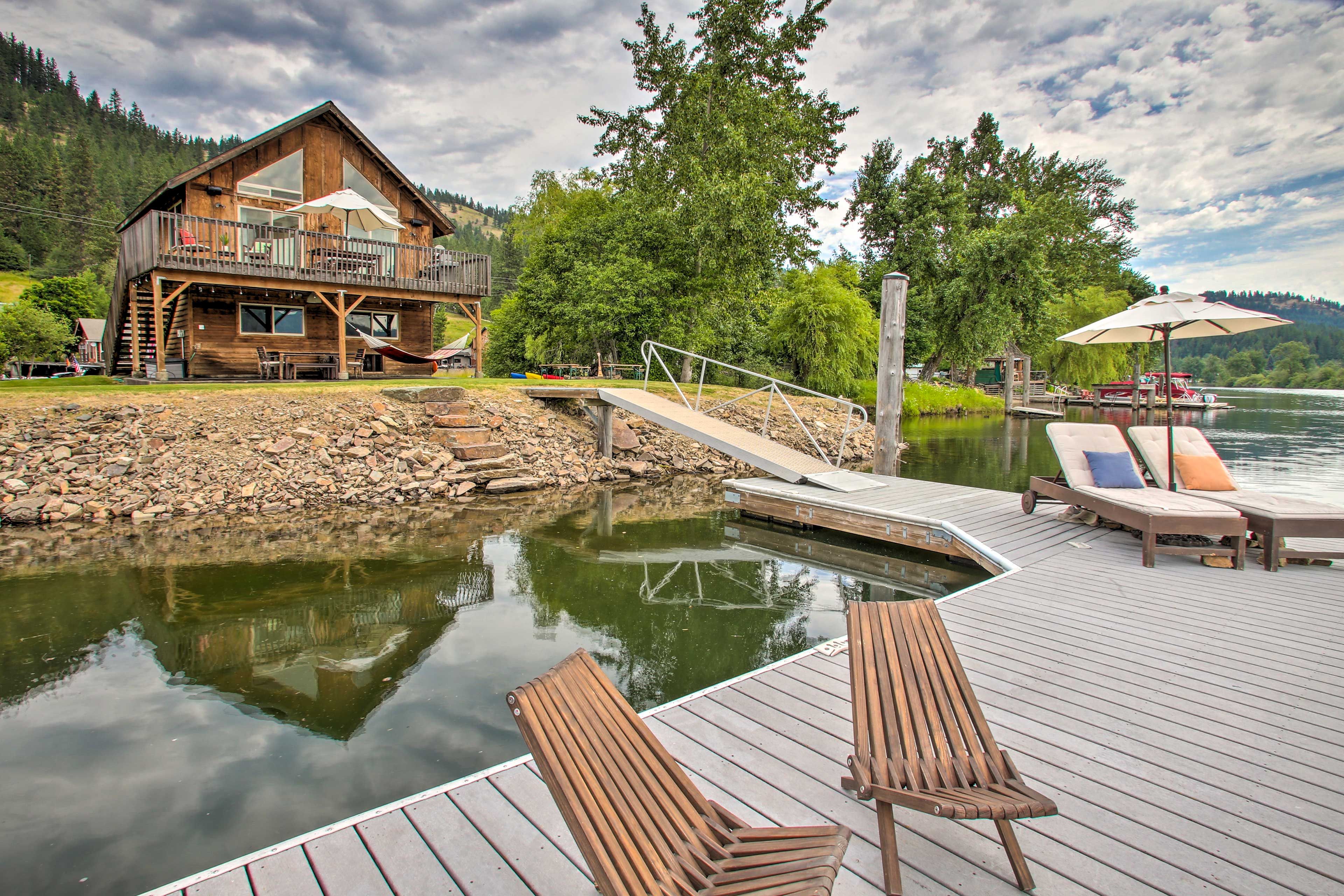 St Maries Vacation Rental | 2BR | 1BA | 1,000 Sq Ft | Stairs Required