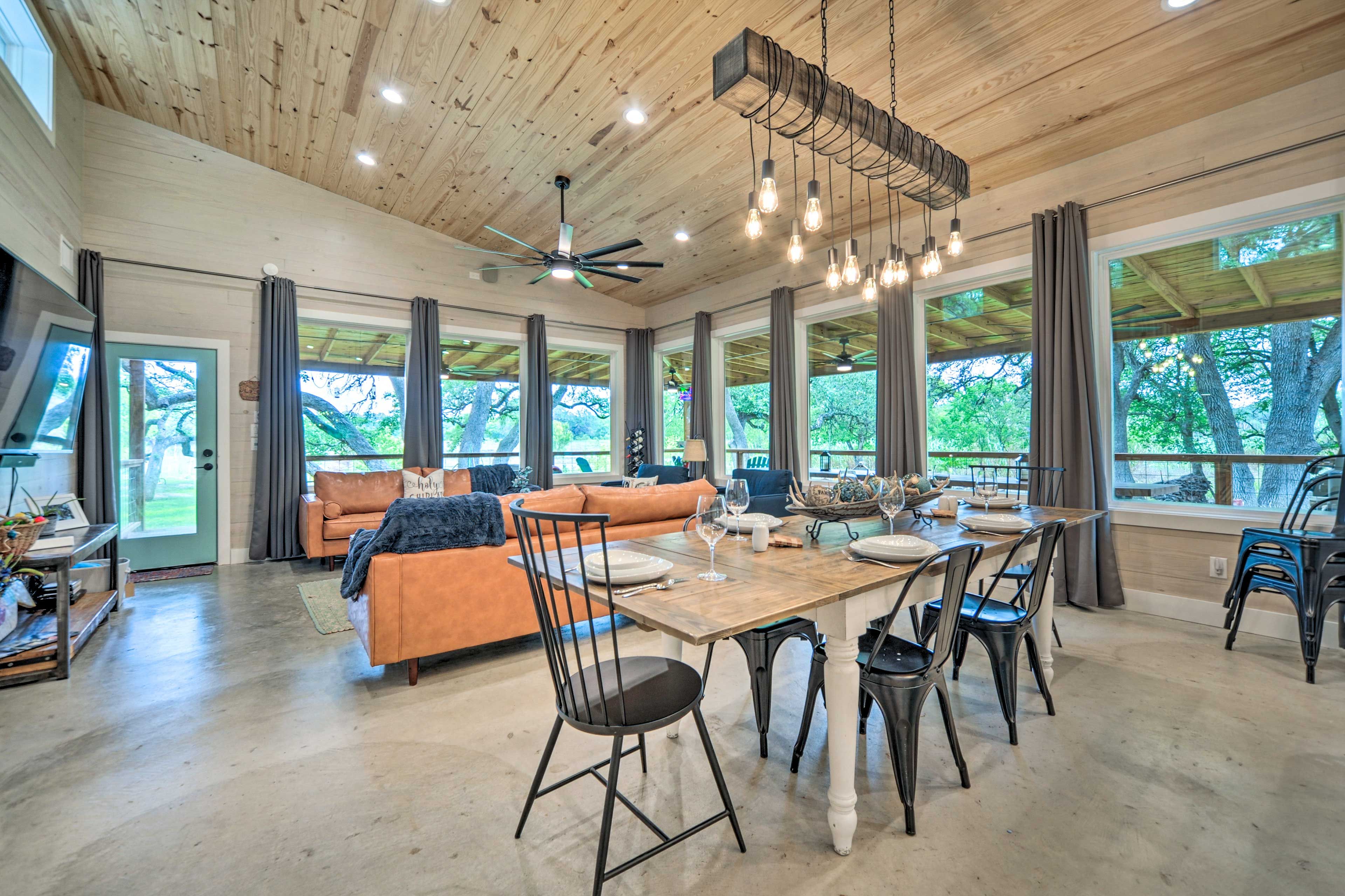 Dining Area | Dishware & Flatware Provided | Breakfast Bar w/ Additional Seating