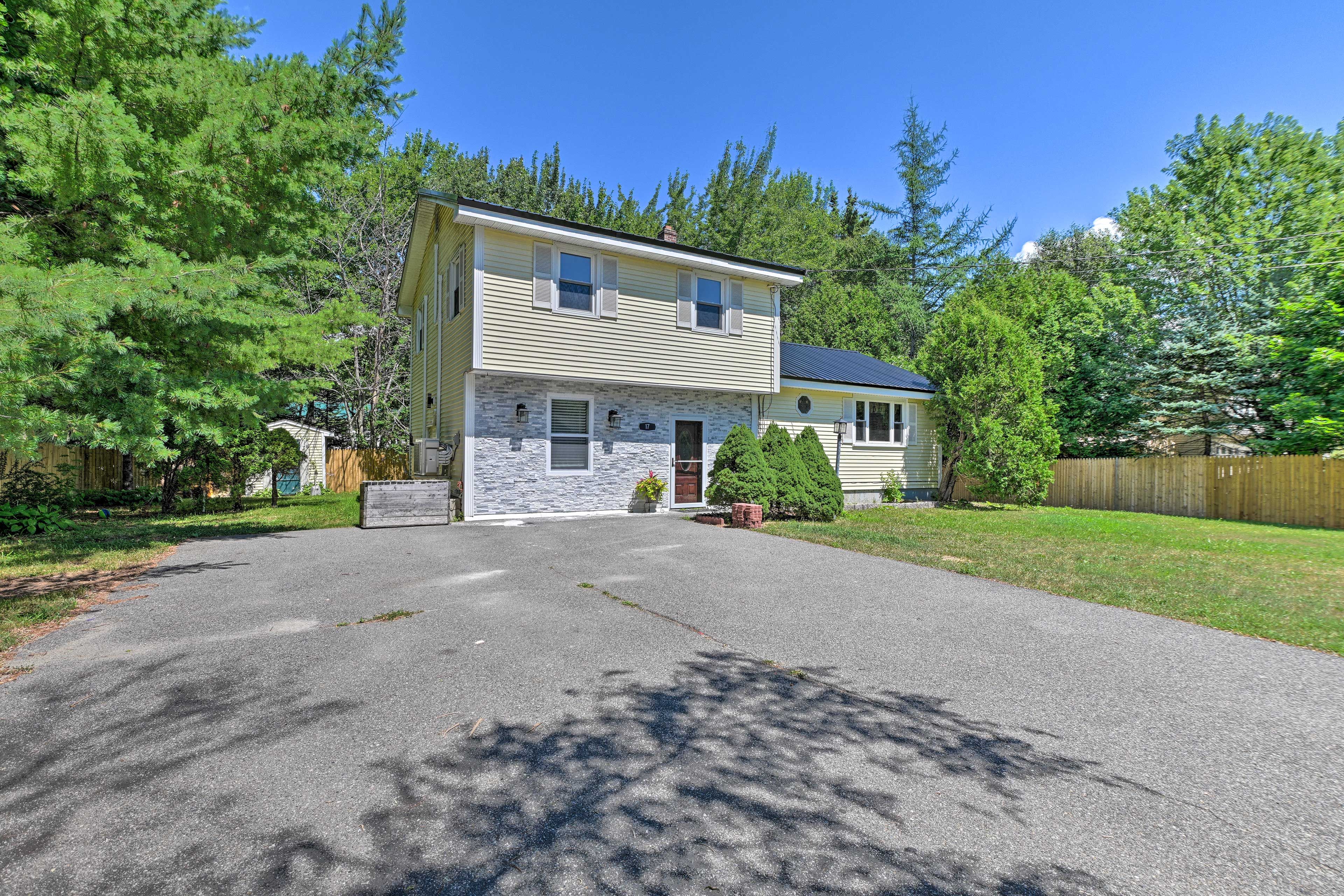 Front Exterior | Parking | Driveway (2 Vehicles)