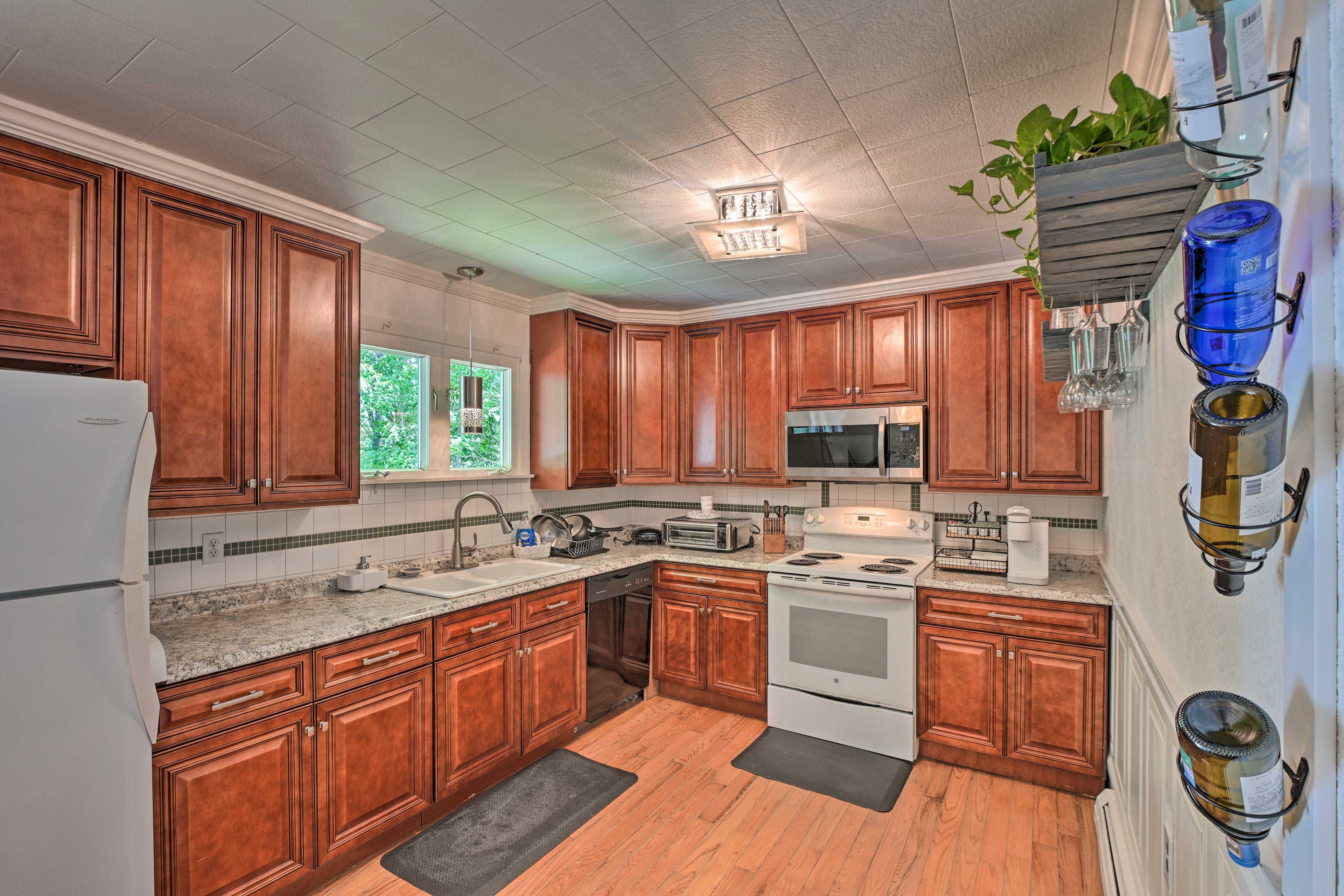 Kitchen | 1st Floor | Steps Required | Cooking Basics | Pod Coffee Maker