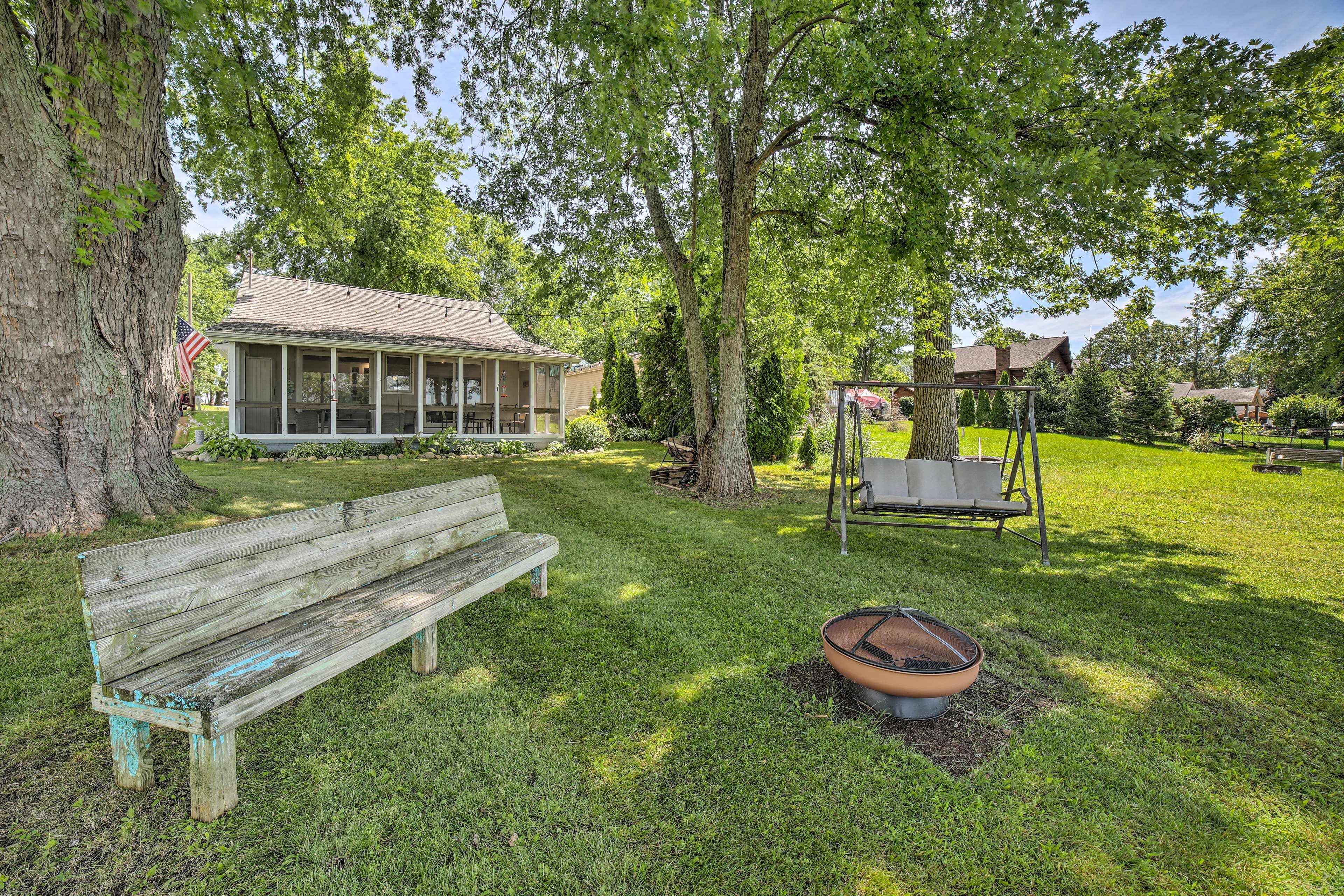 Private Backyard | Fire Pit