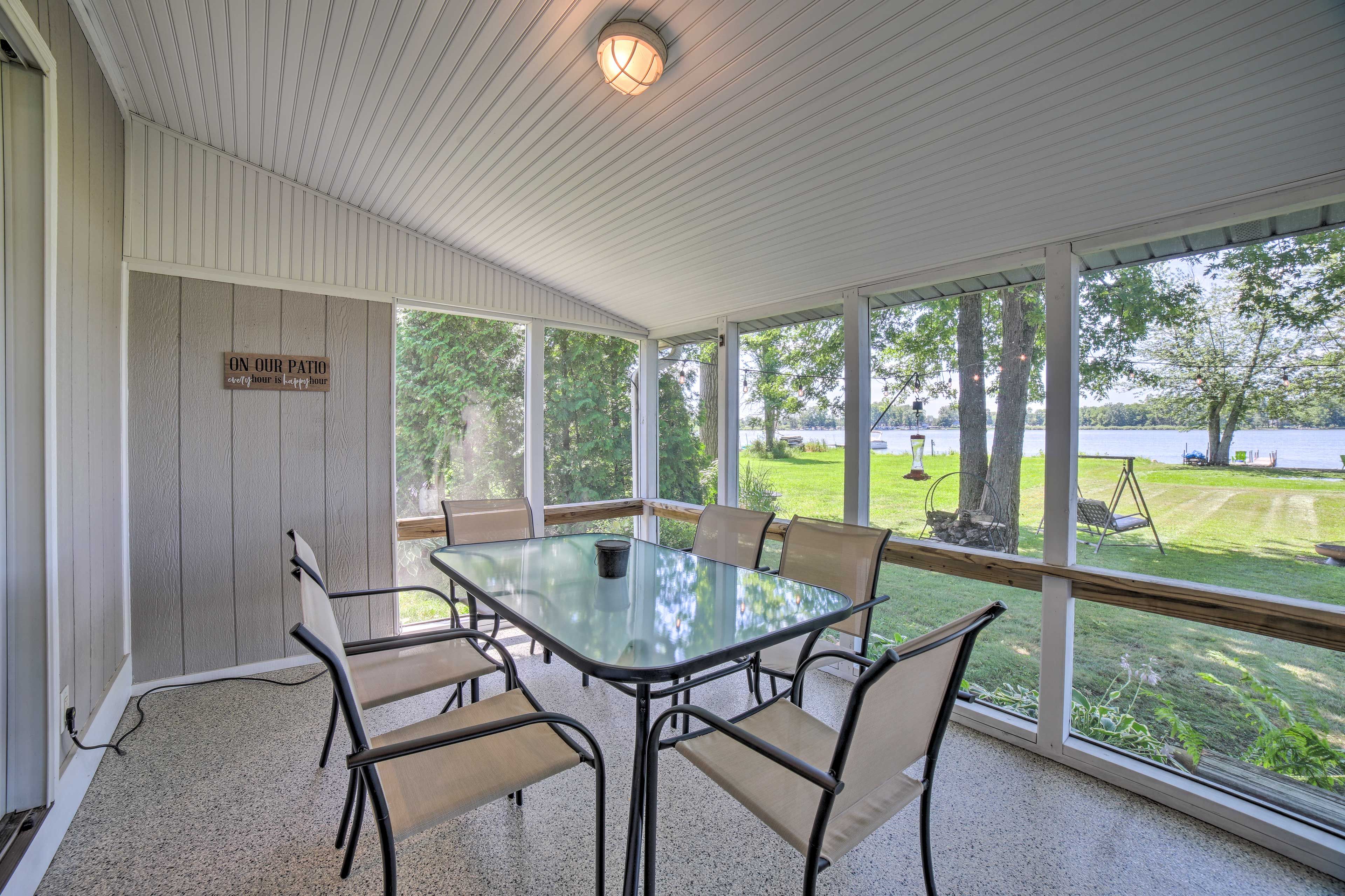 Screened-In Porch