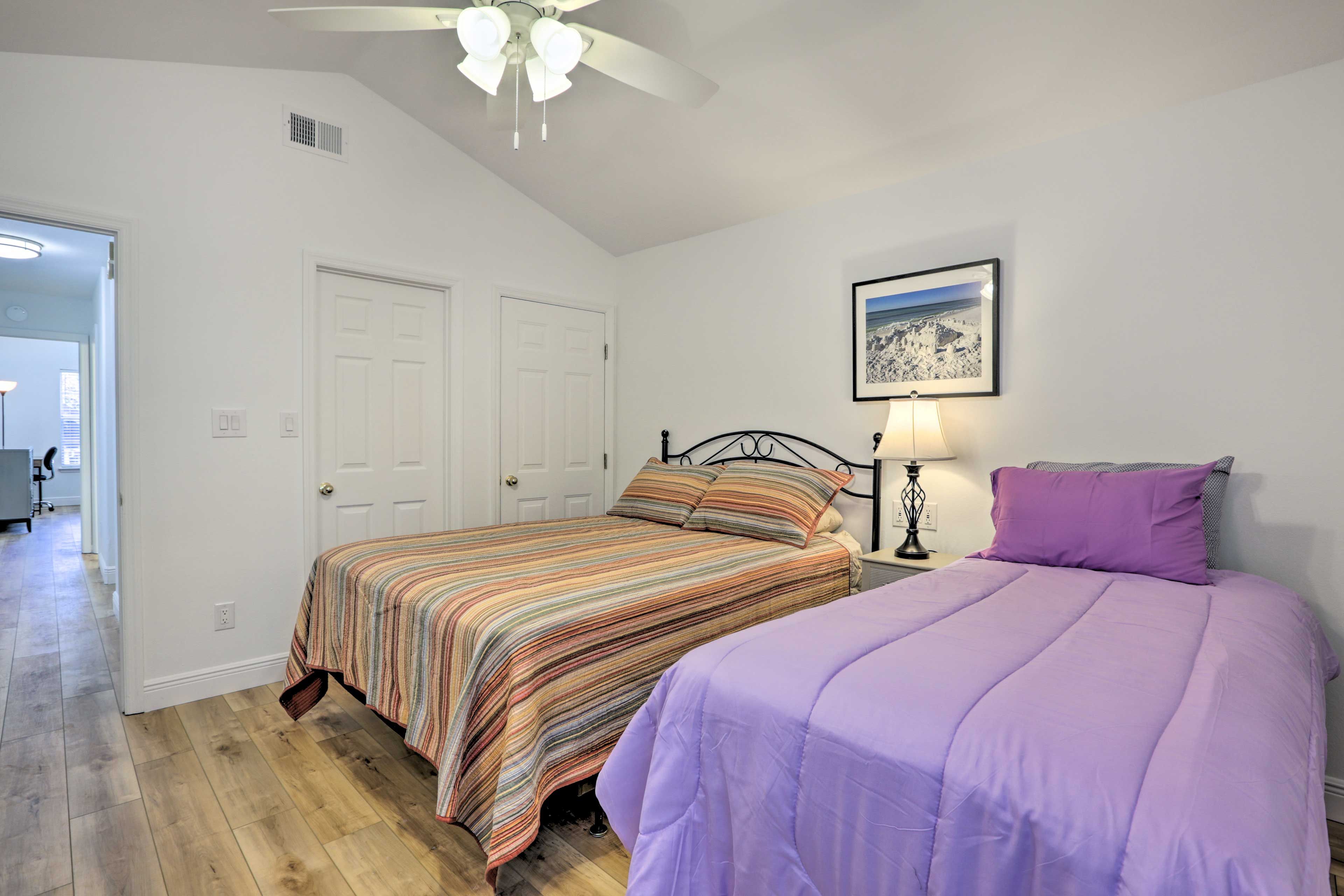 Bedroom 3 | Queen Bed | Twin Bed | 2nd Floor