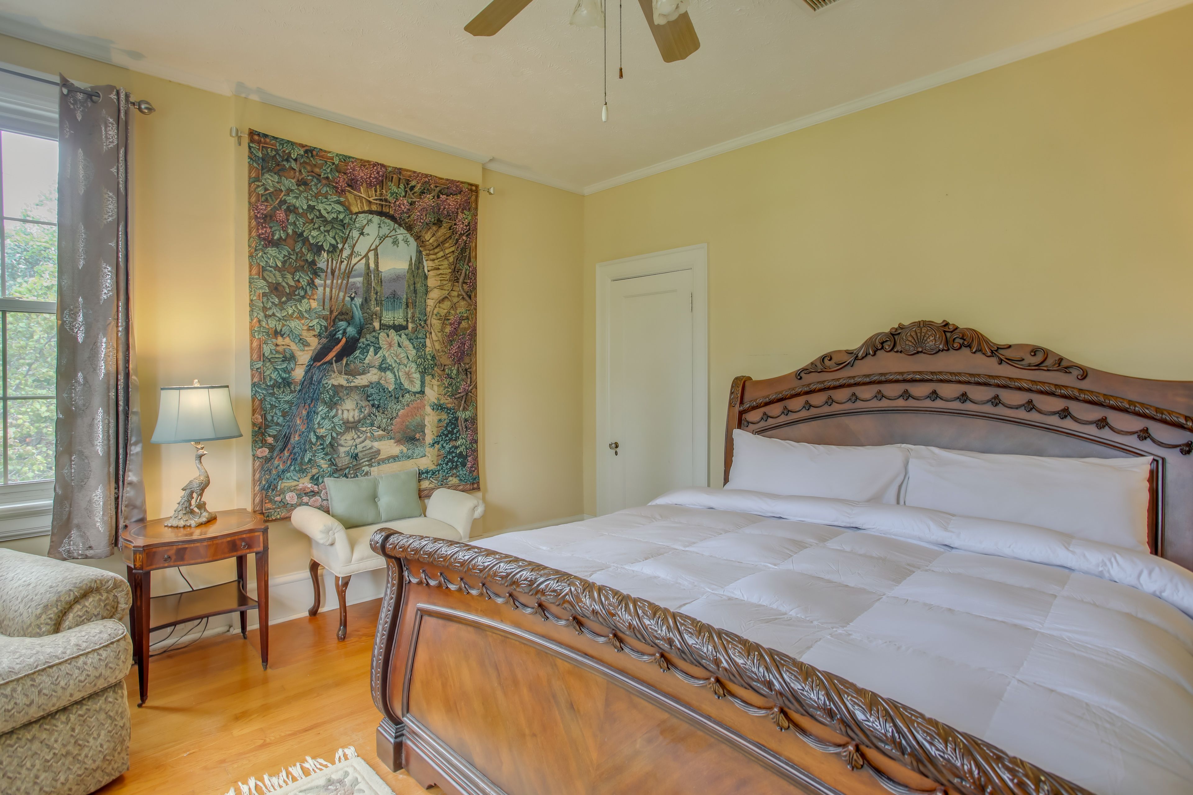 Bedroom 6 | King Bed