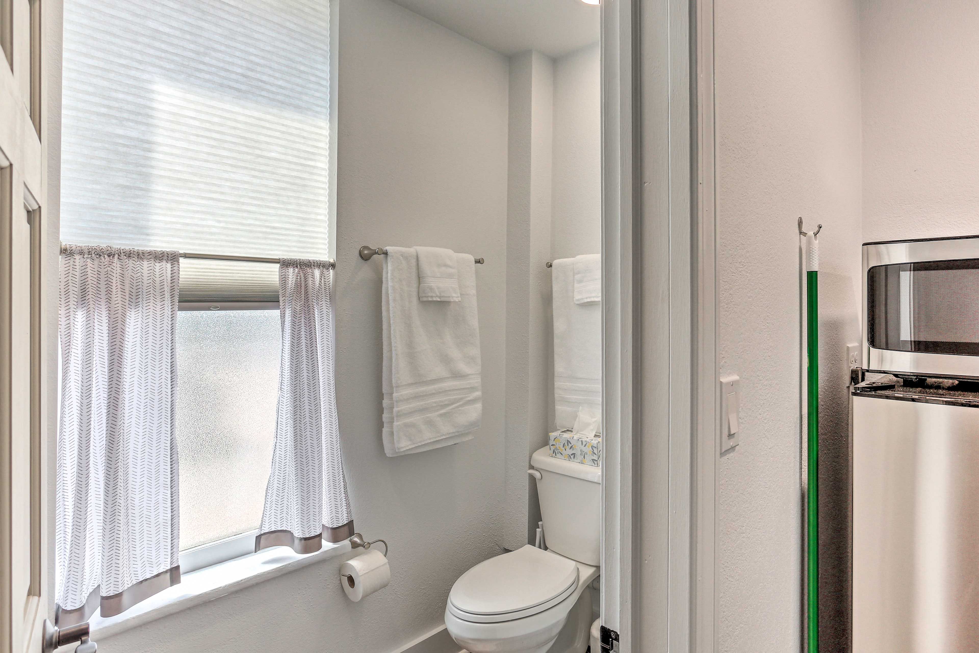Bathroom | Towels Provided