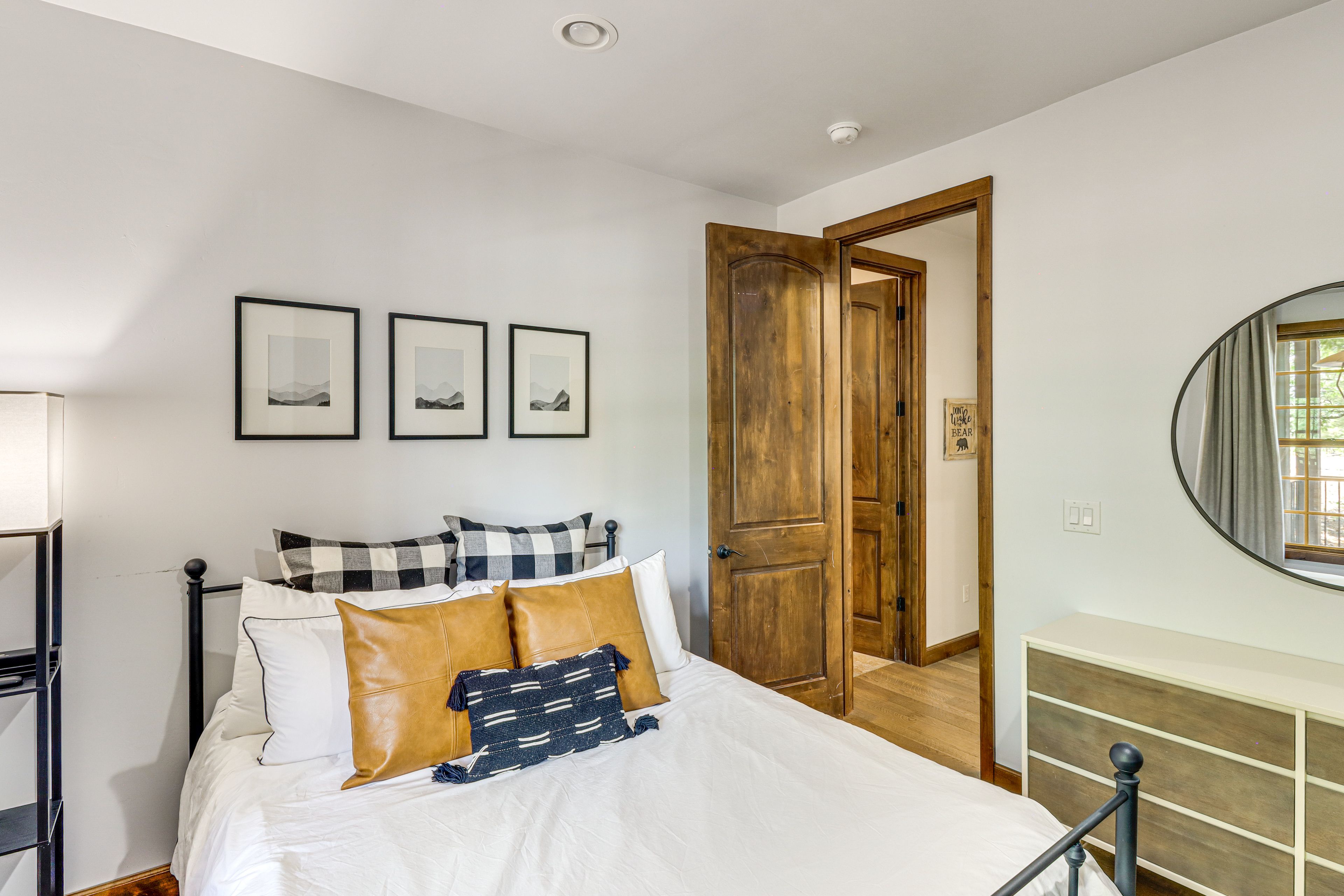 Bedroom 2 | Main Level | Queen Bed | Smart TV