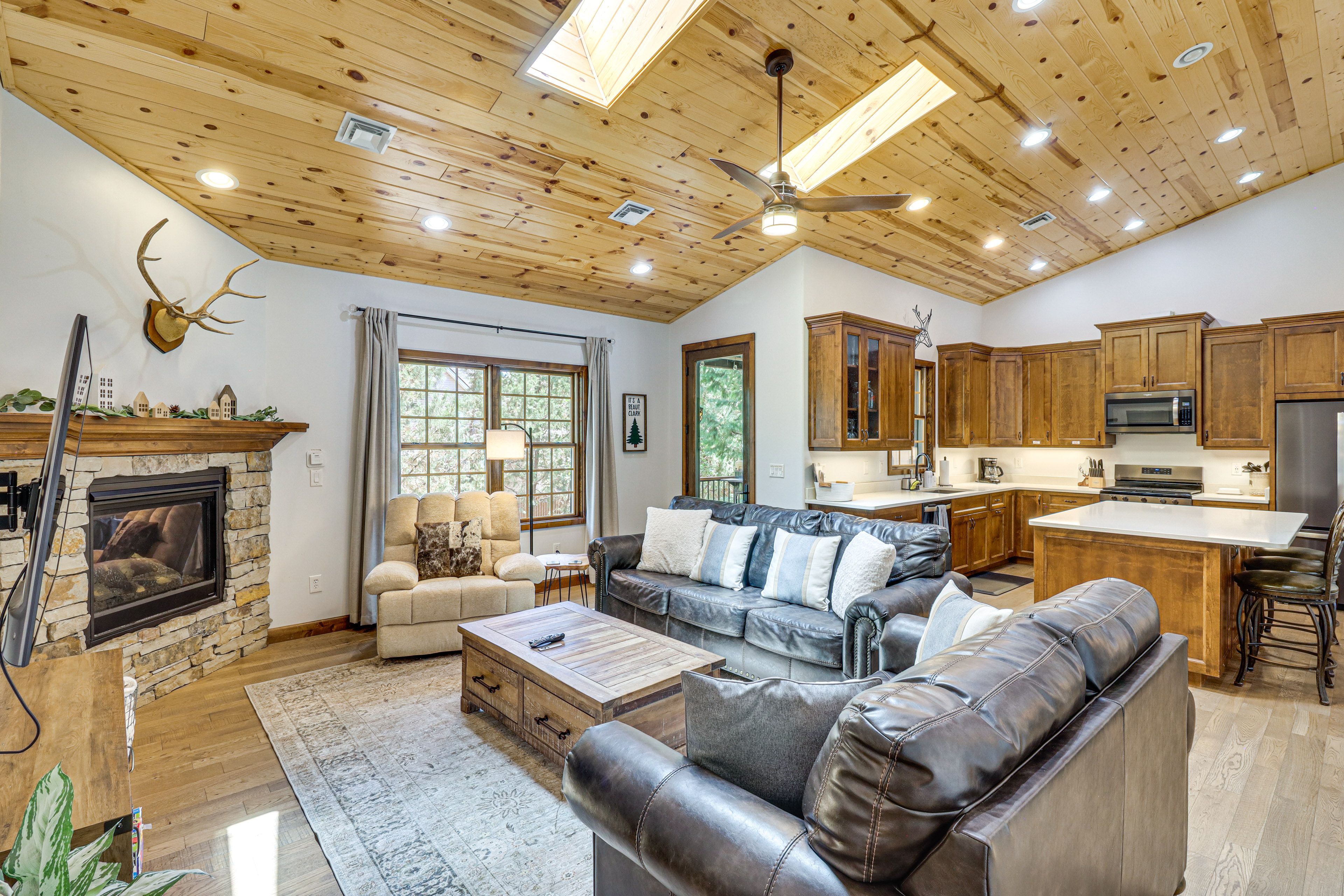 Lakeside Vacation Rental | 3BR | 2BA | 3 Steps to Enter | 1,800 Sq Ft