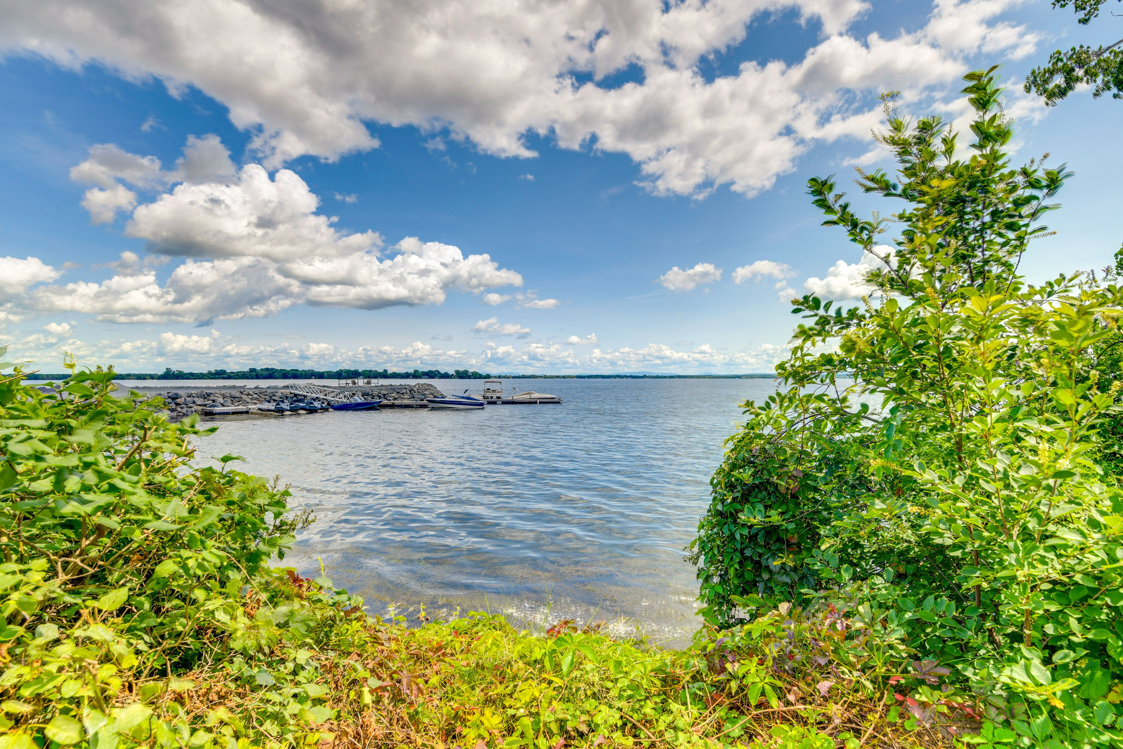 Rouses Point Vacation Rental | 1BR | 1BA | 420 Sq Ft | Stairs Required