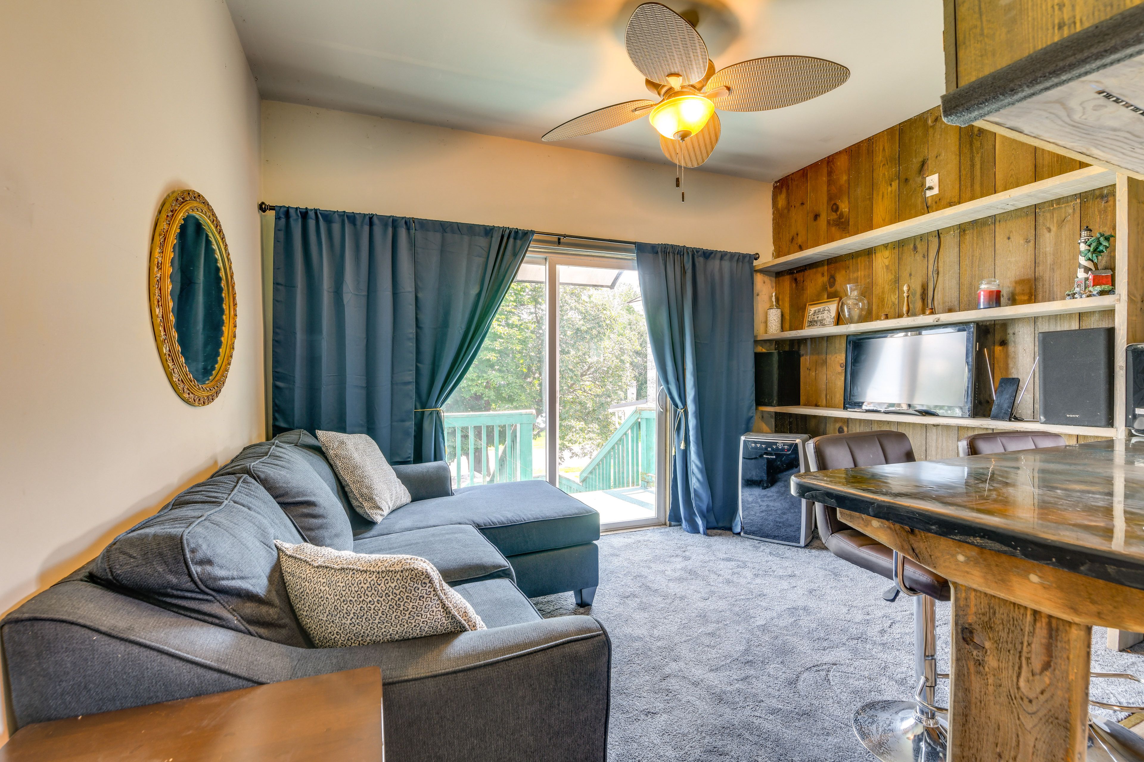 Living Room | TV | Ceiling Fans