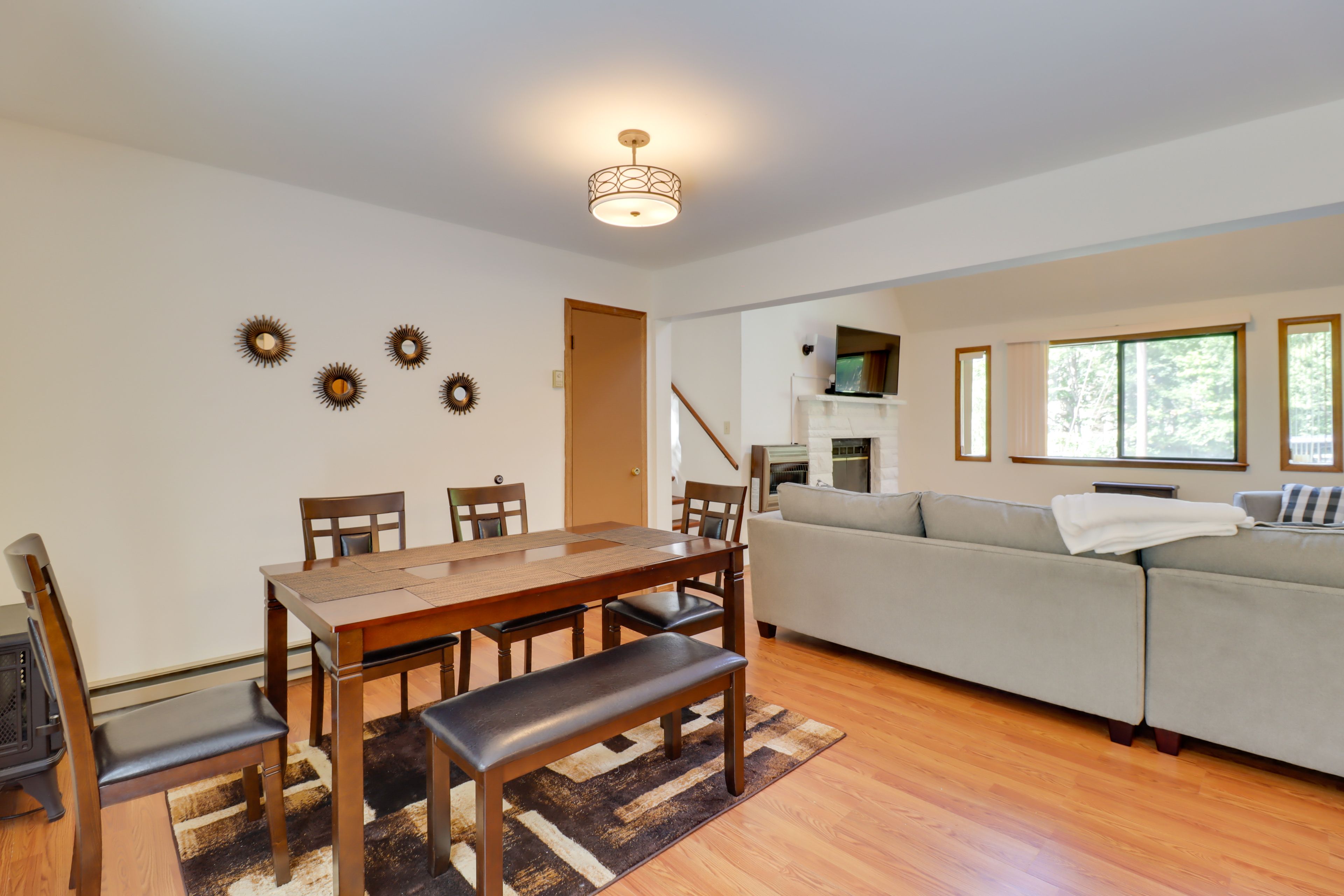 Dining Area | Dishware & Flatware Provided | 1st Floor