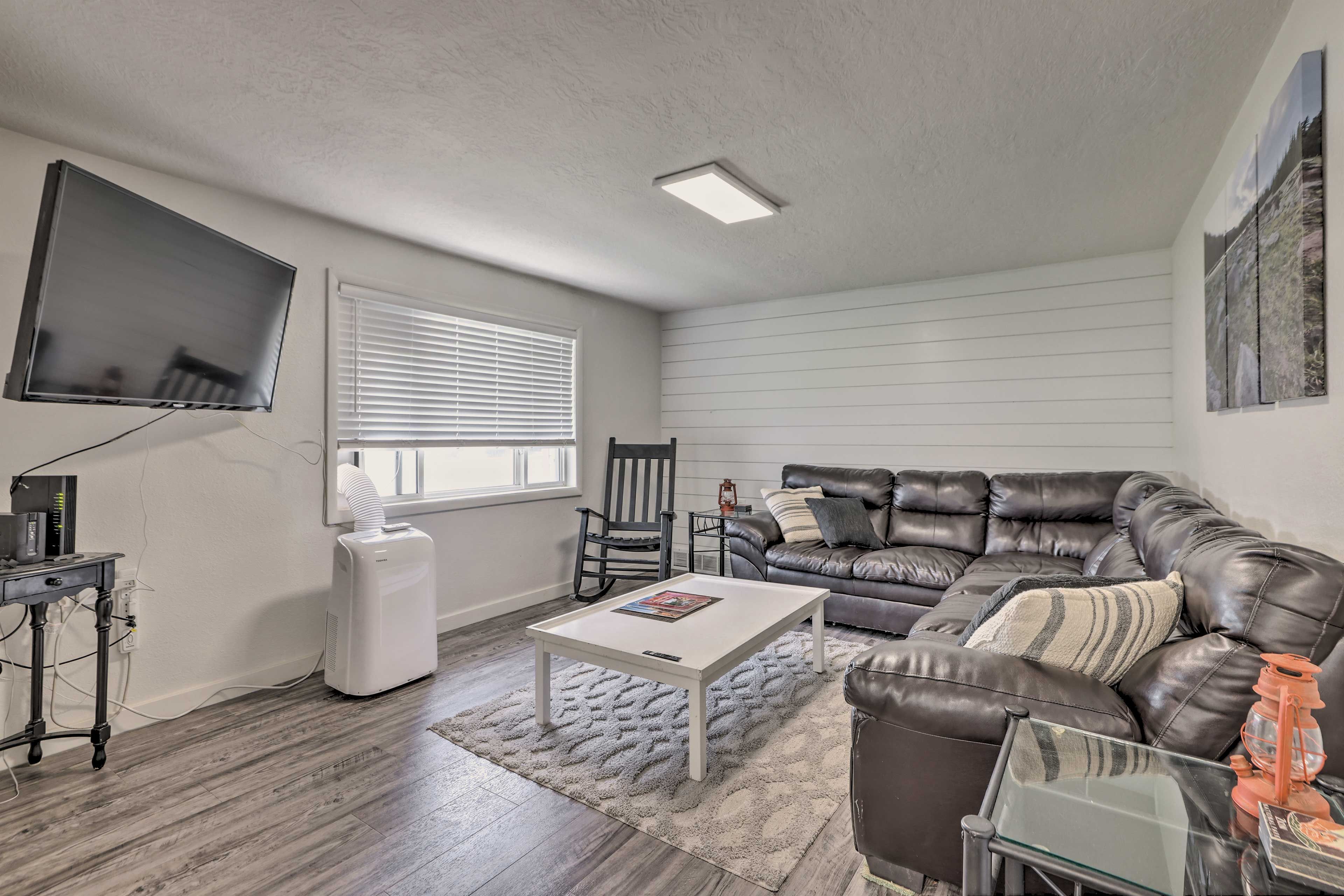 Living Room | Smart TVs | Free WiFi