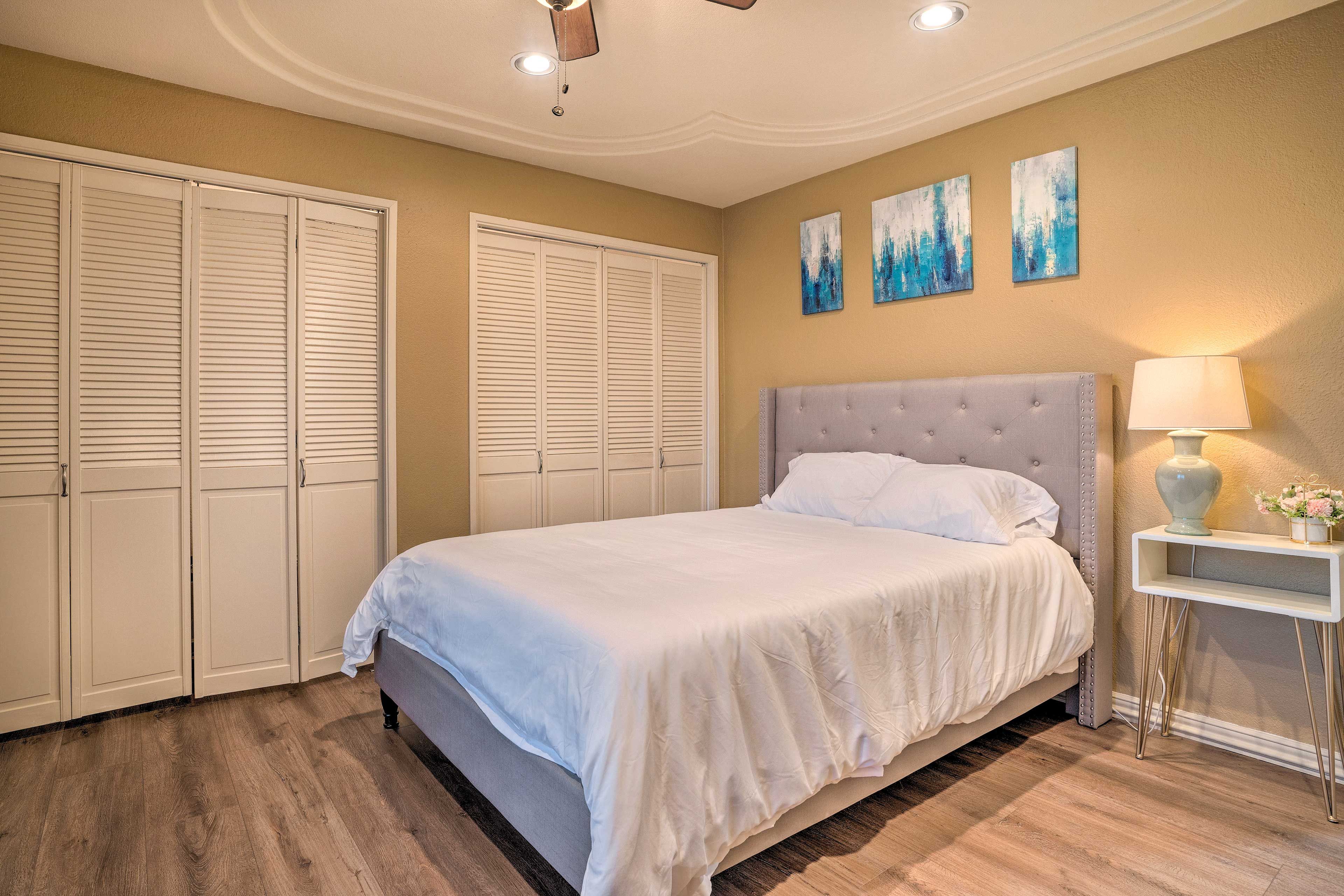 Bedroom 2 | Queen Bed | Queen Air Mattress