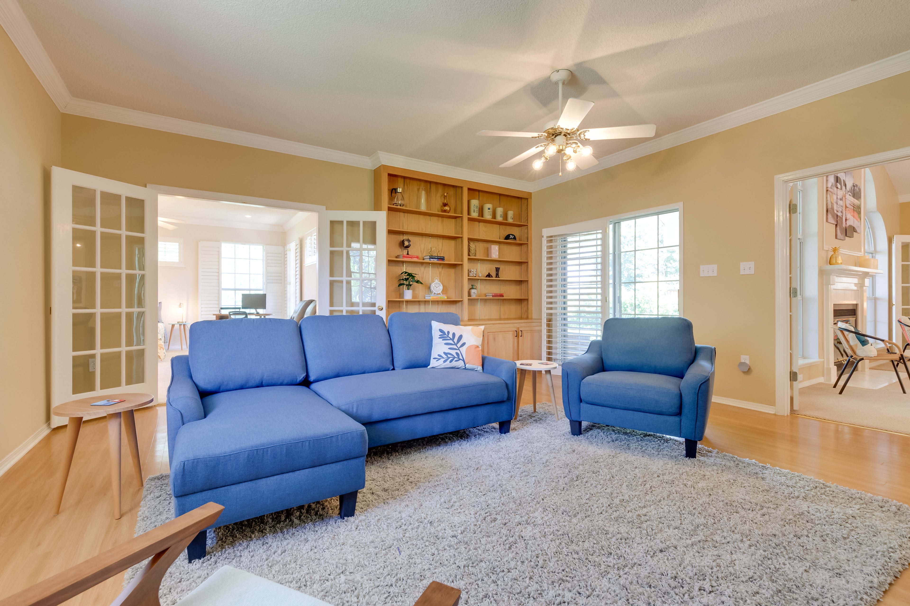 Den | Full Sleeper Sofa | Smart TV