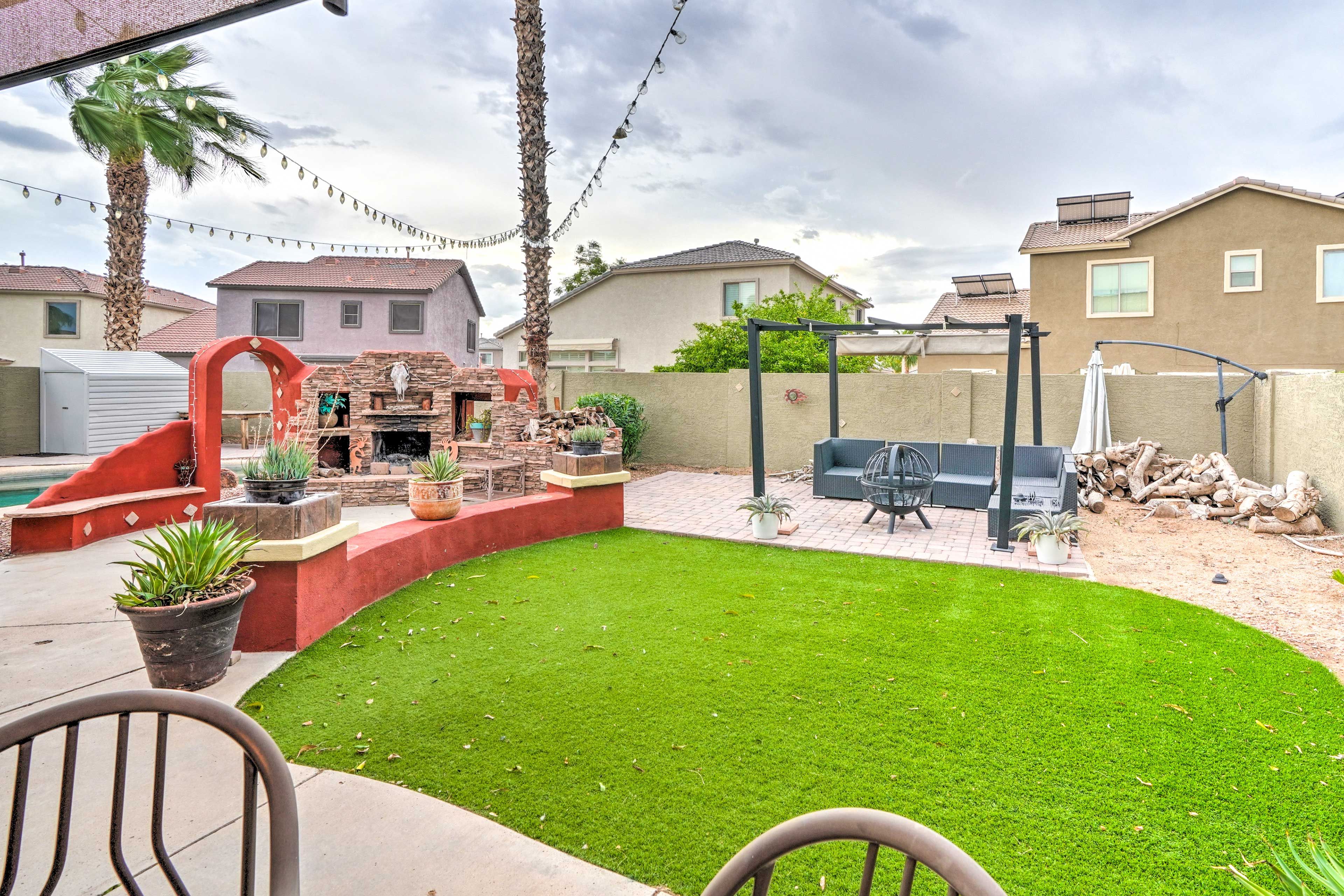 Yard Area | Outdoor Seating | Grill | Outdoor Fireplace