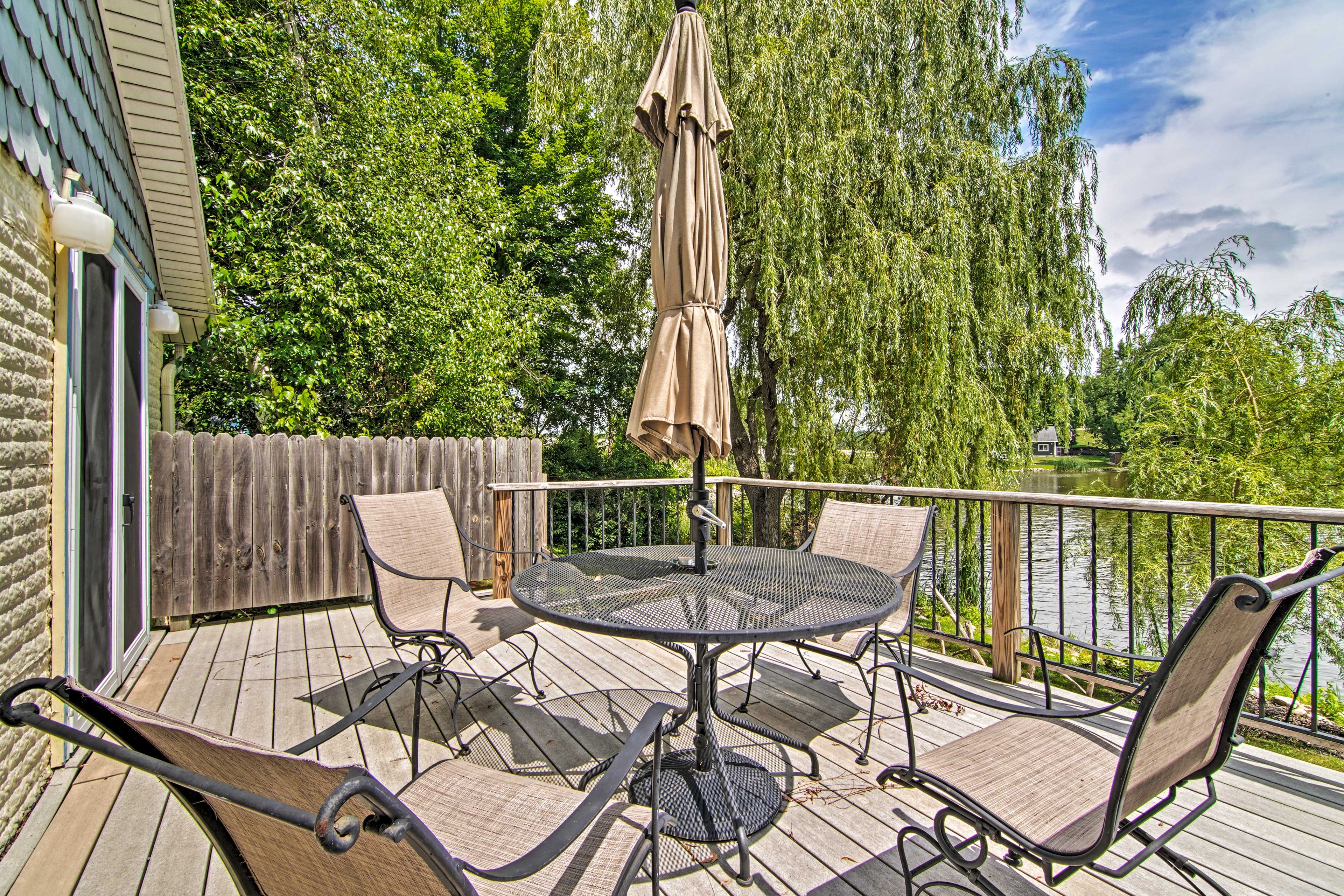 Furnished Deck