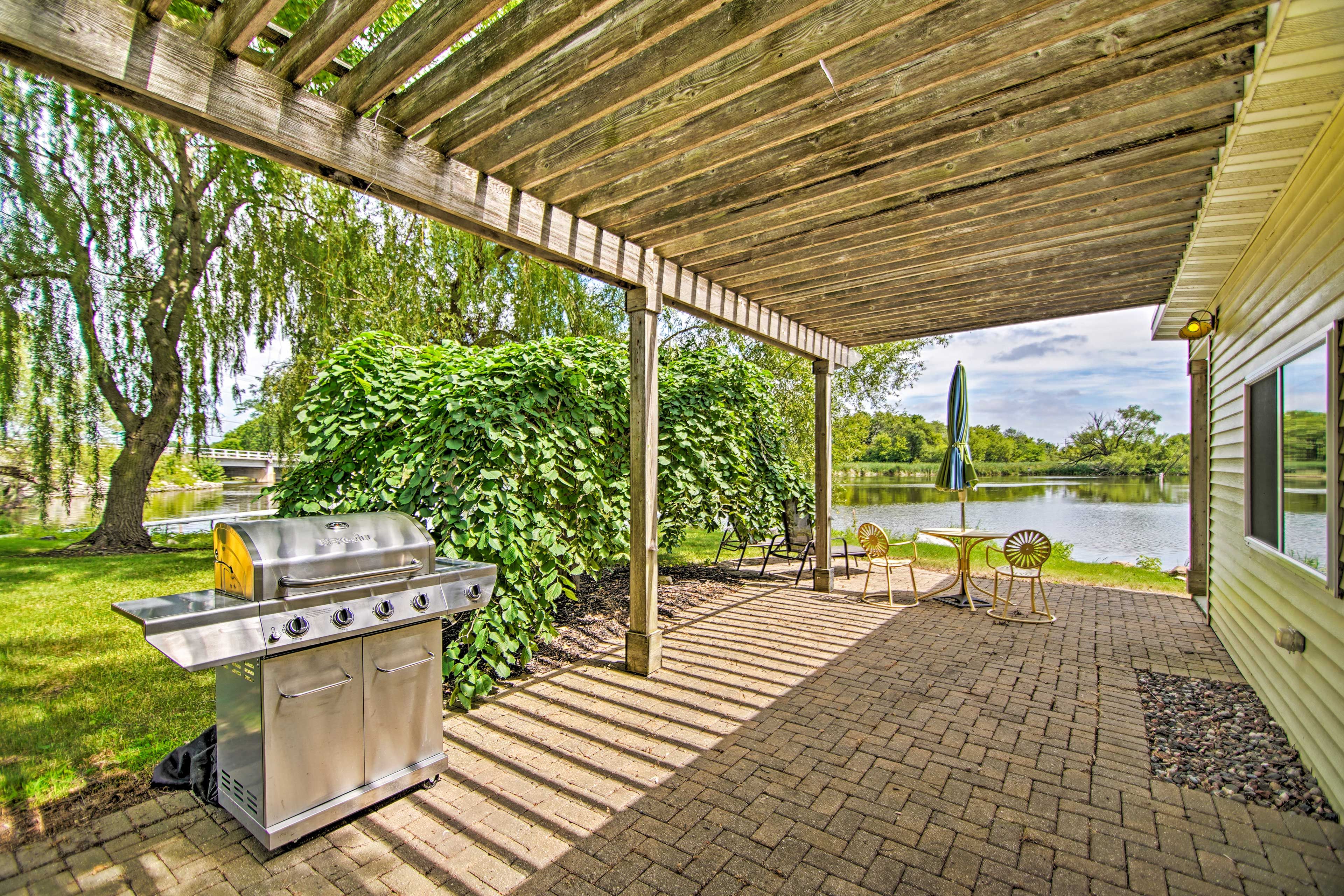 Furnished Back Patio | Pergola | Gas Grill | River View
