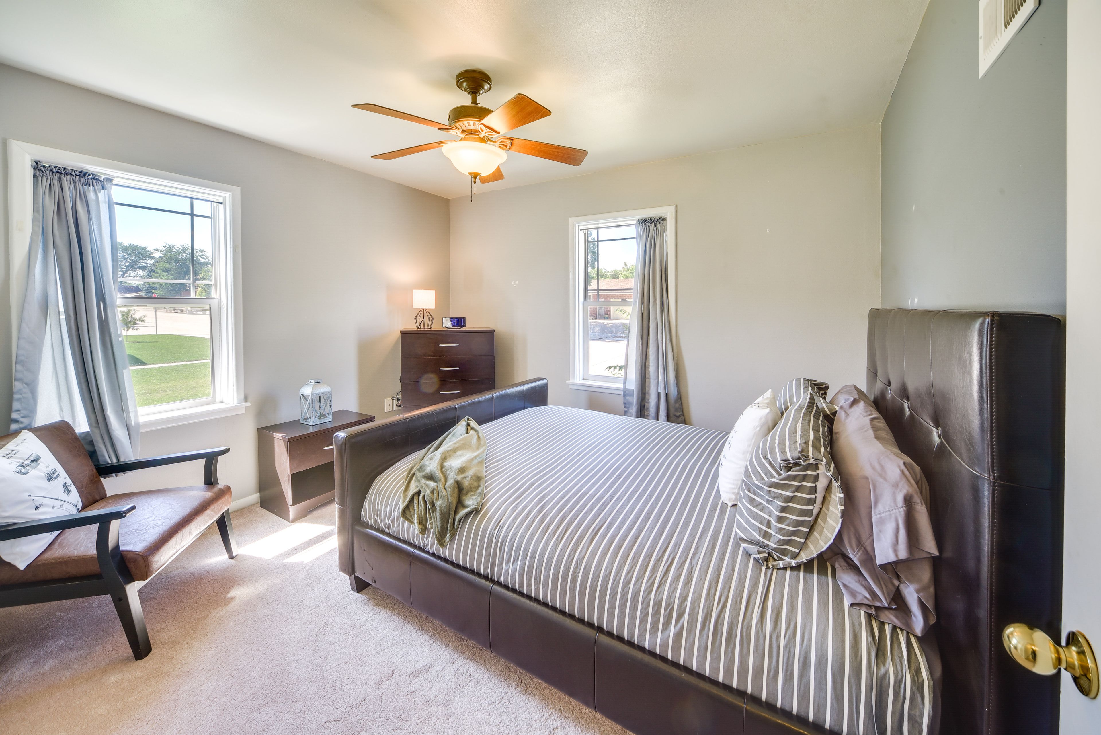 Bedroom 2 | Queen Bed | 1st Floor