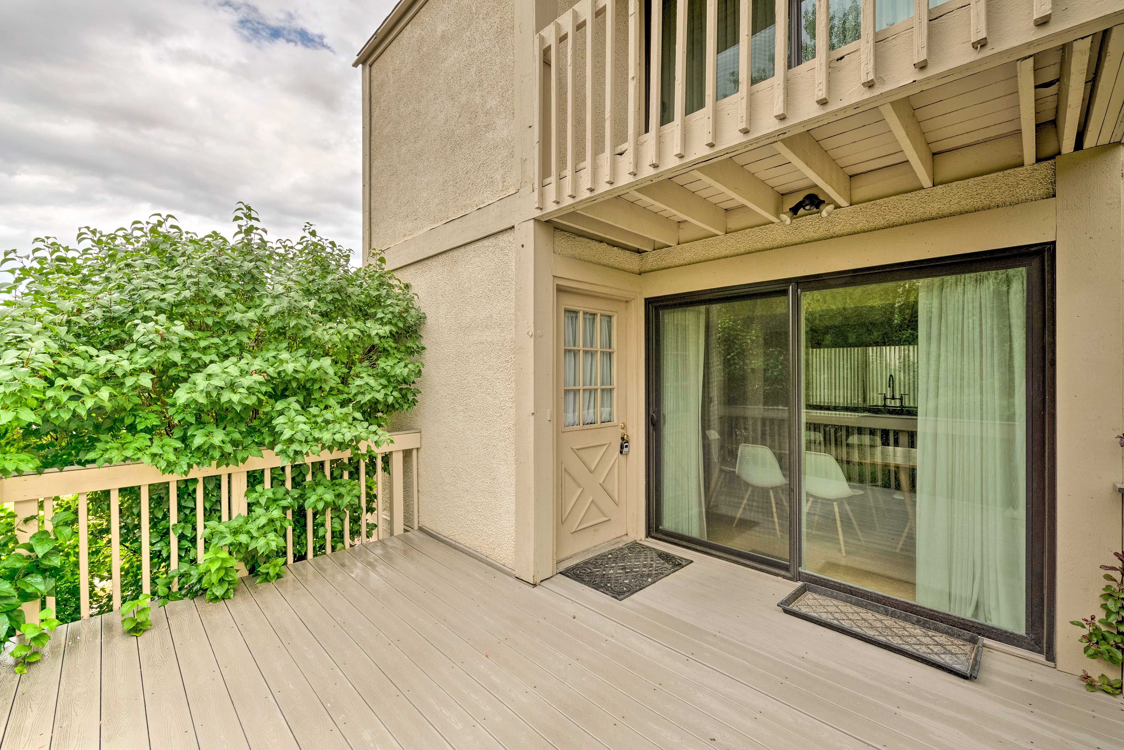 Private Deck | Gas Grill