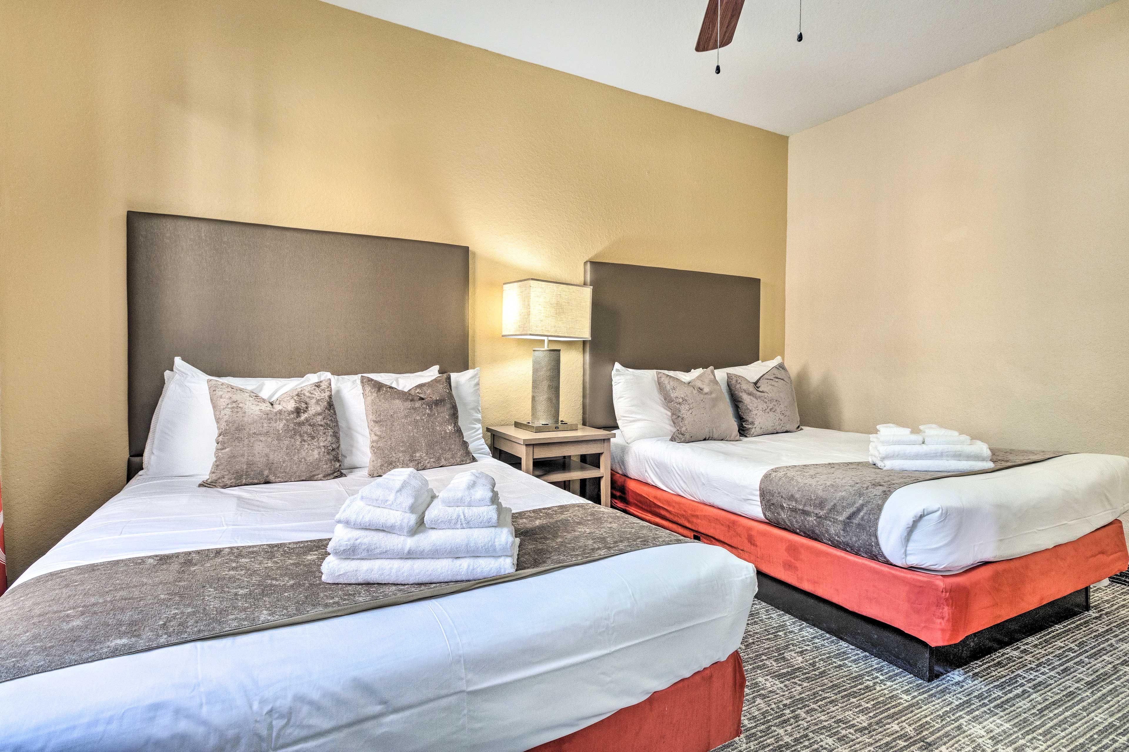 Bedroom 3 | 2 Full Beds | Smart TV w/ Cable