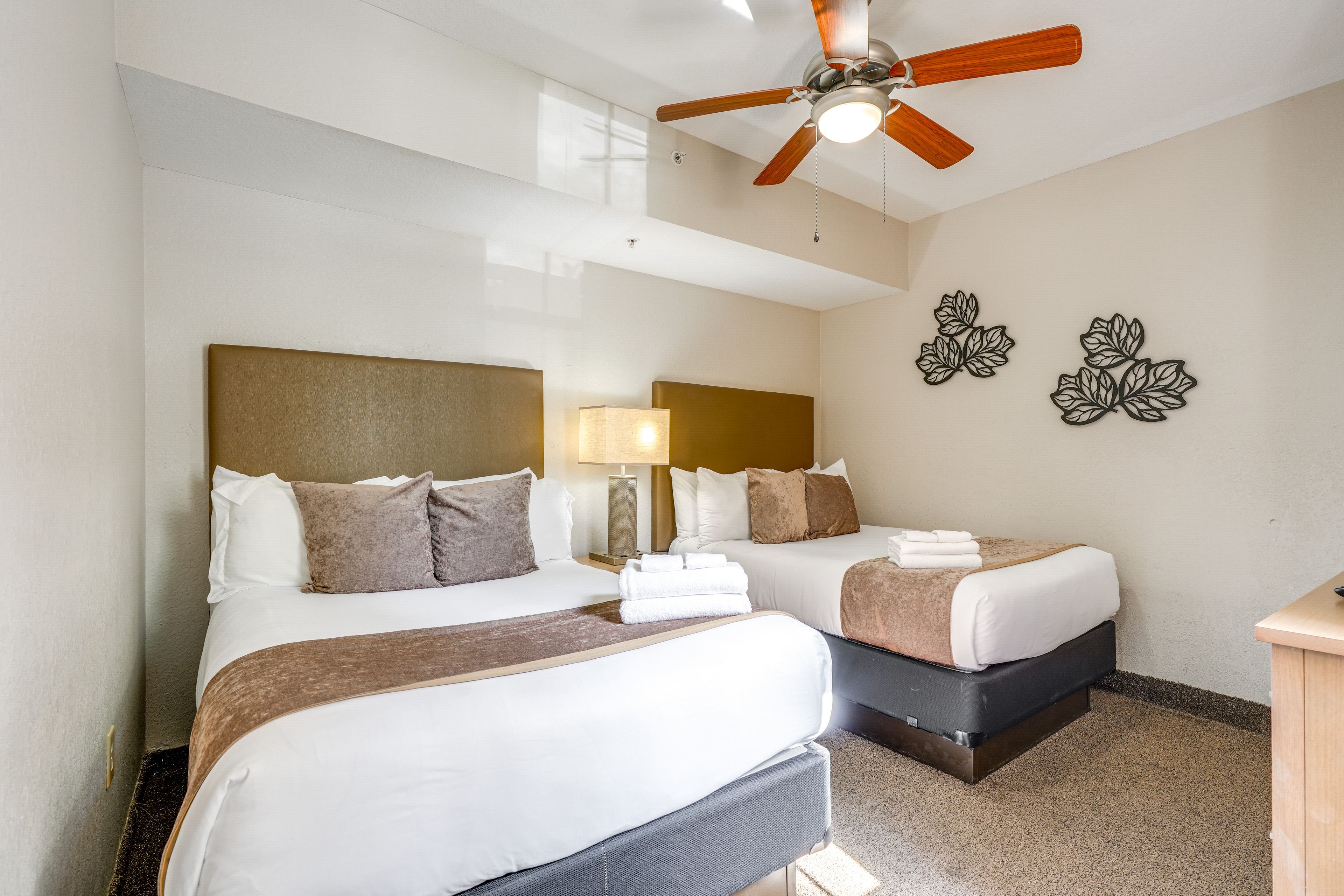 Bedroom 2 | 2 Full Beds | Smart TV w/ Cable
