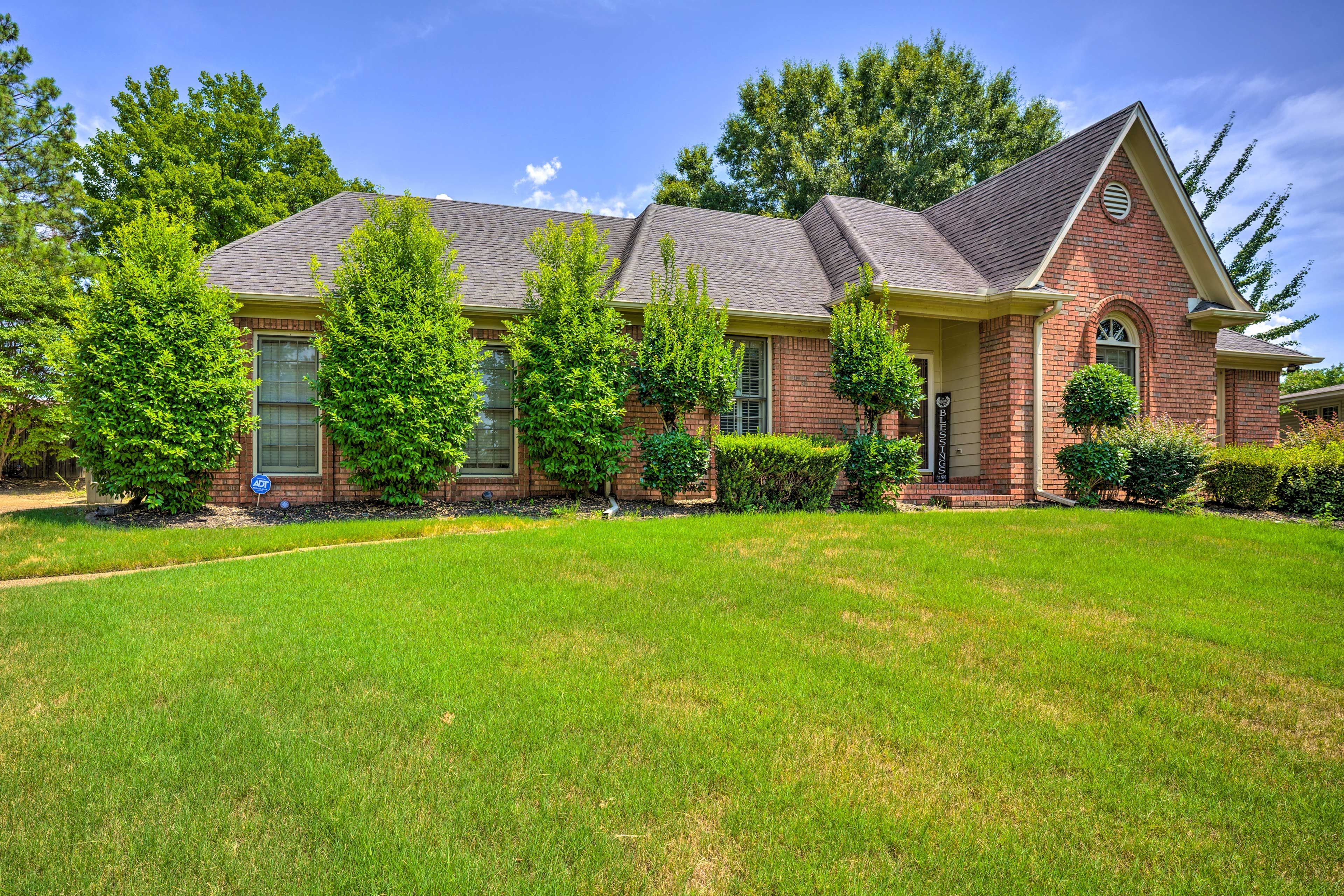 Exterior | Security Camera
