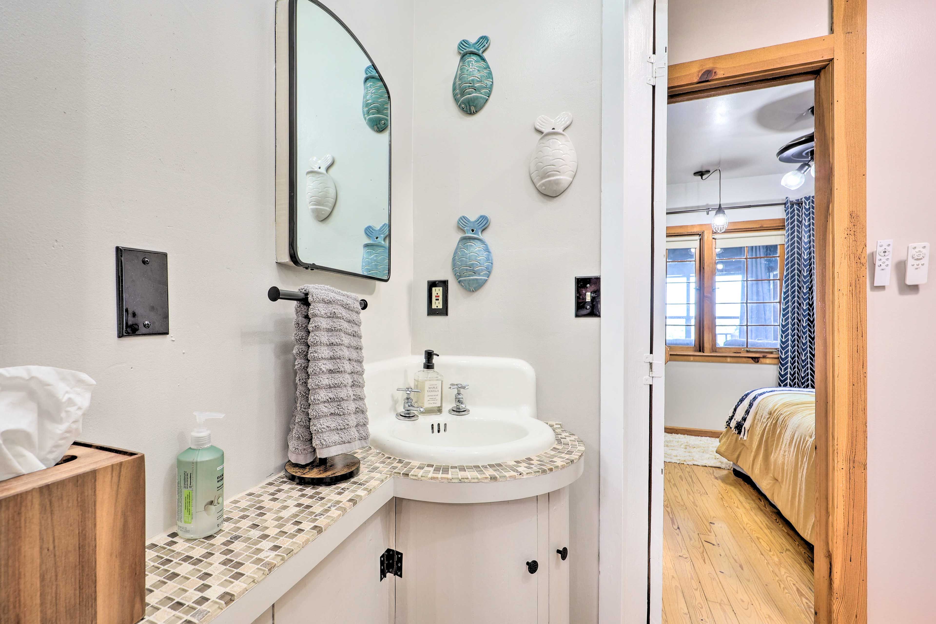 Half Bathroom | Main Level