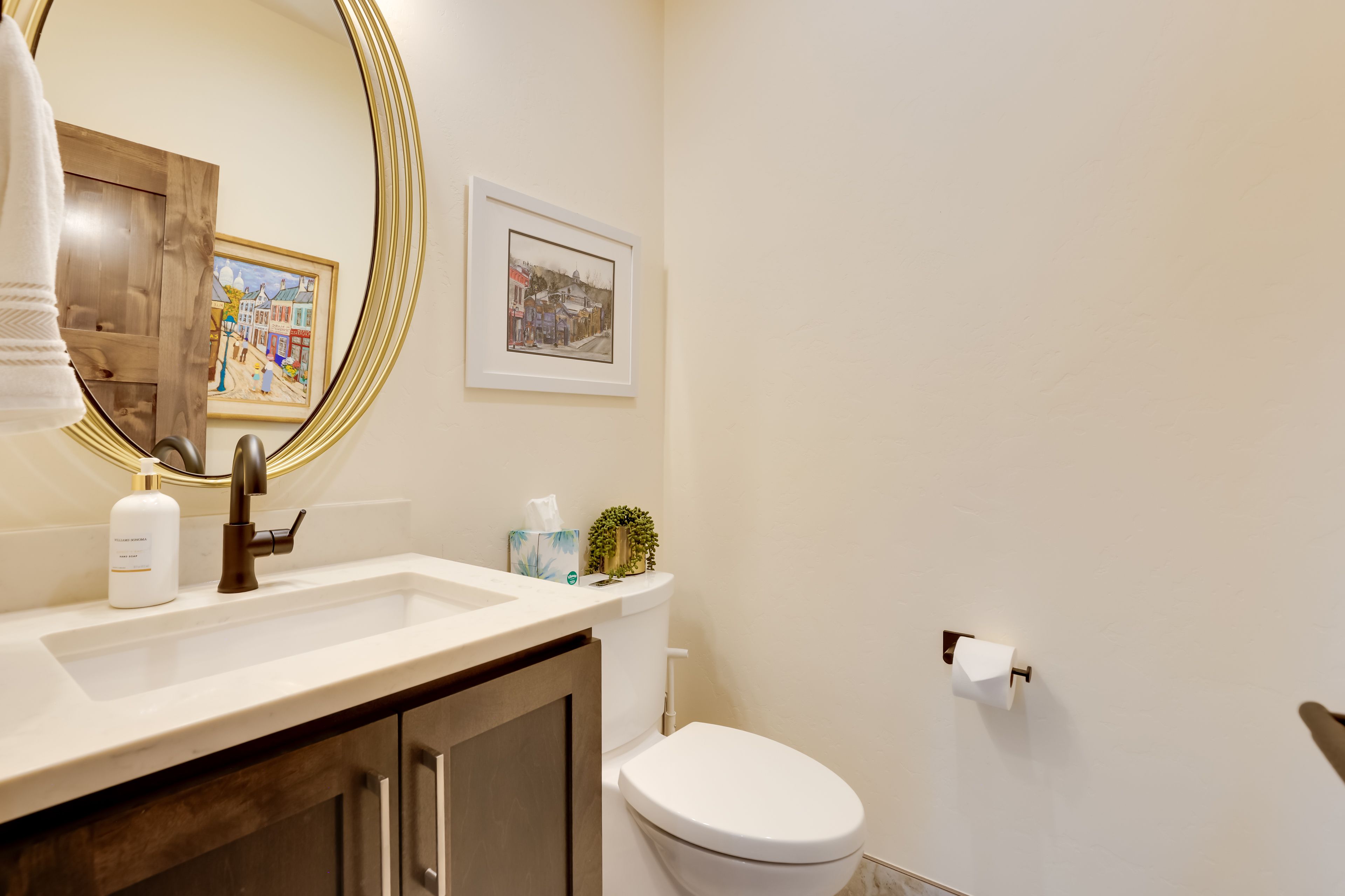 Half Bathroom | Main Level