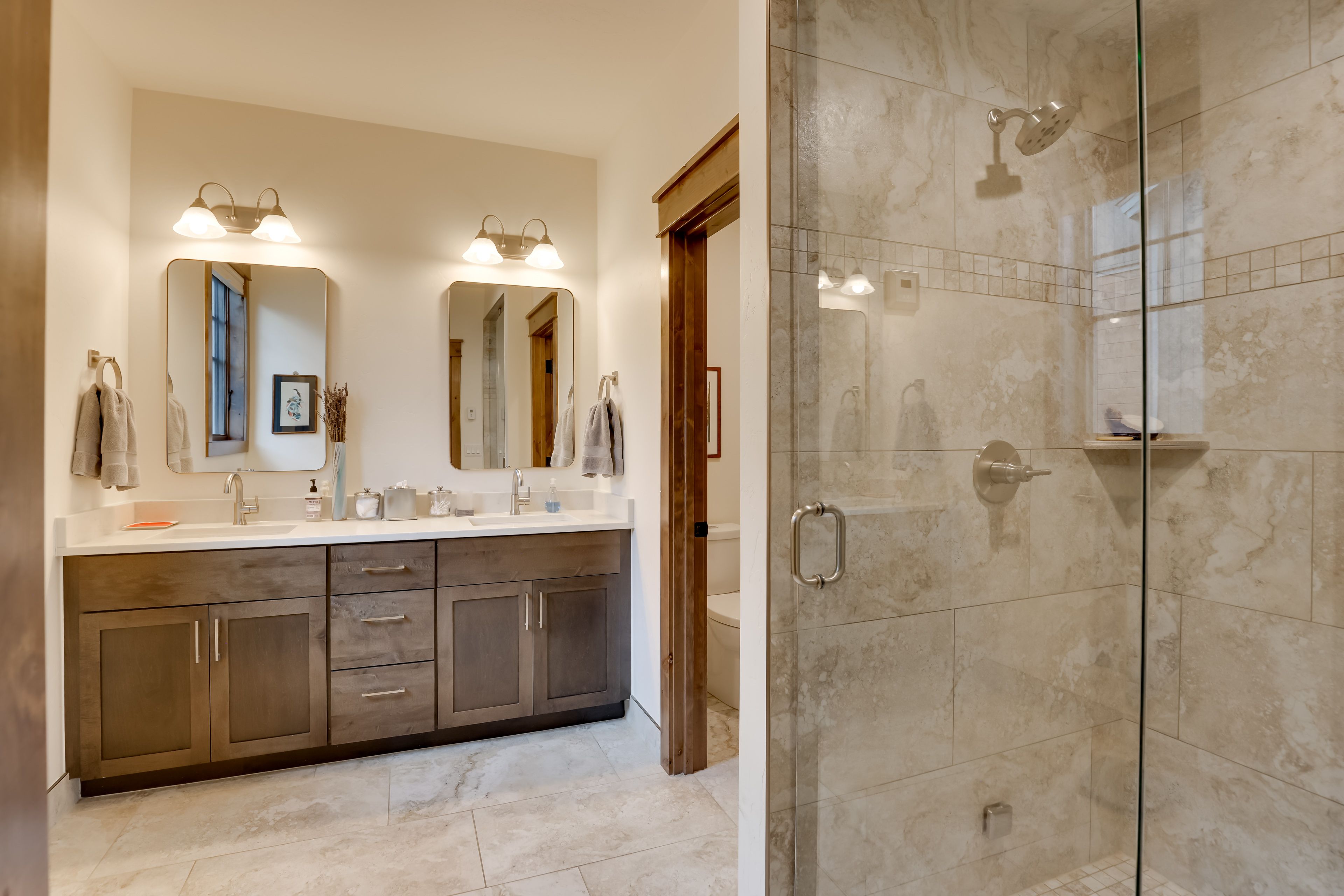 En-Suite Bathroom | Towels Provided