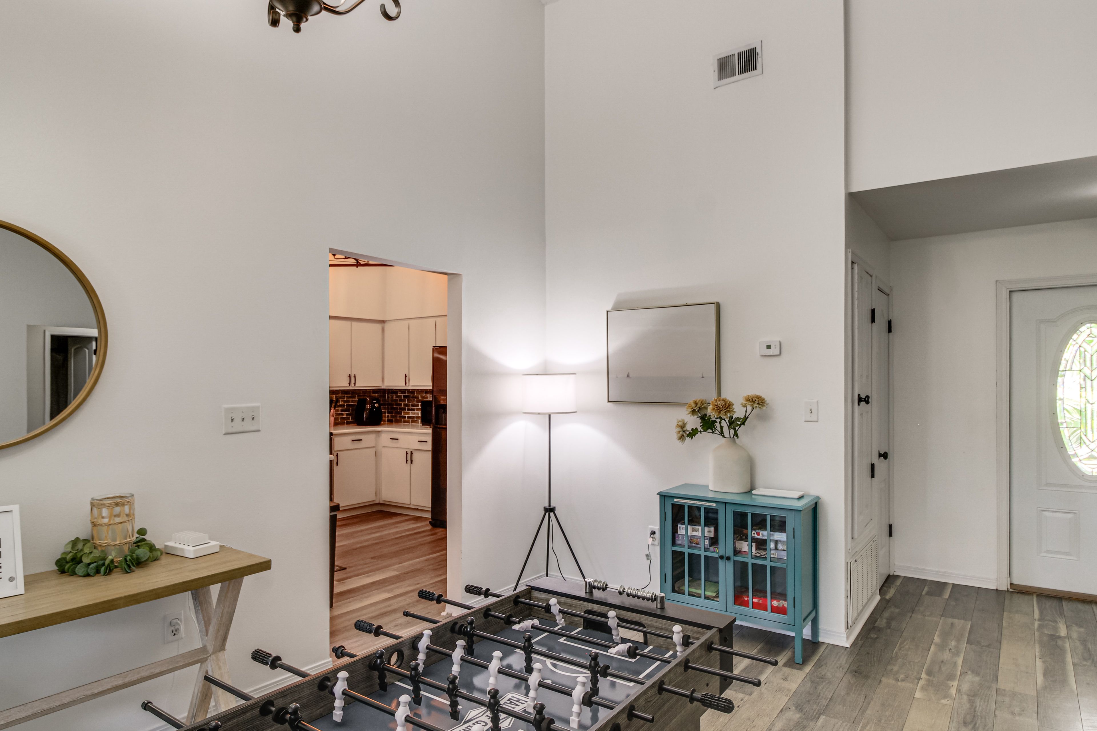 Game Area | Smart TV | Netflix | Books | Board Games