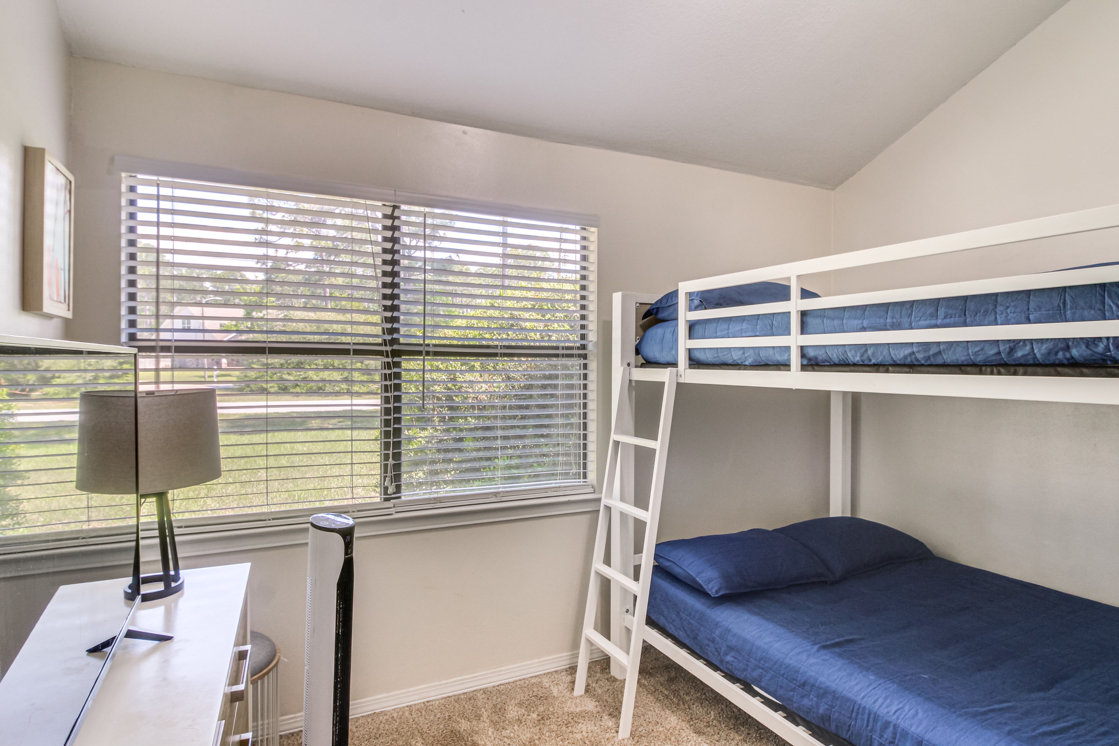 Bedroom 2 | Full Bunk Bed | Smart TV