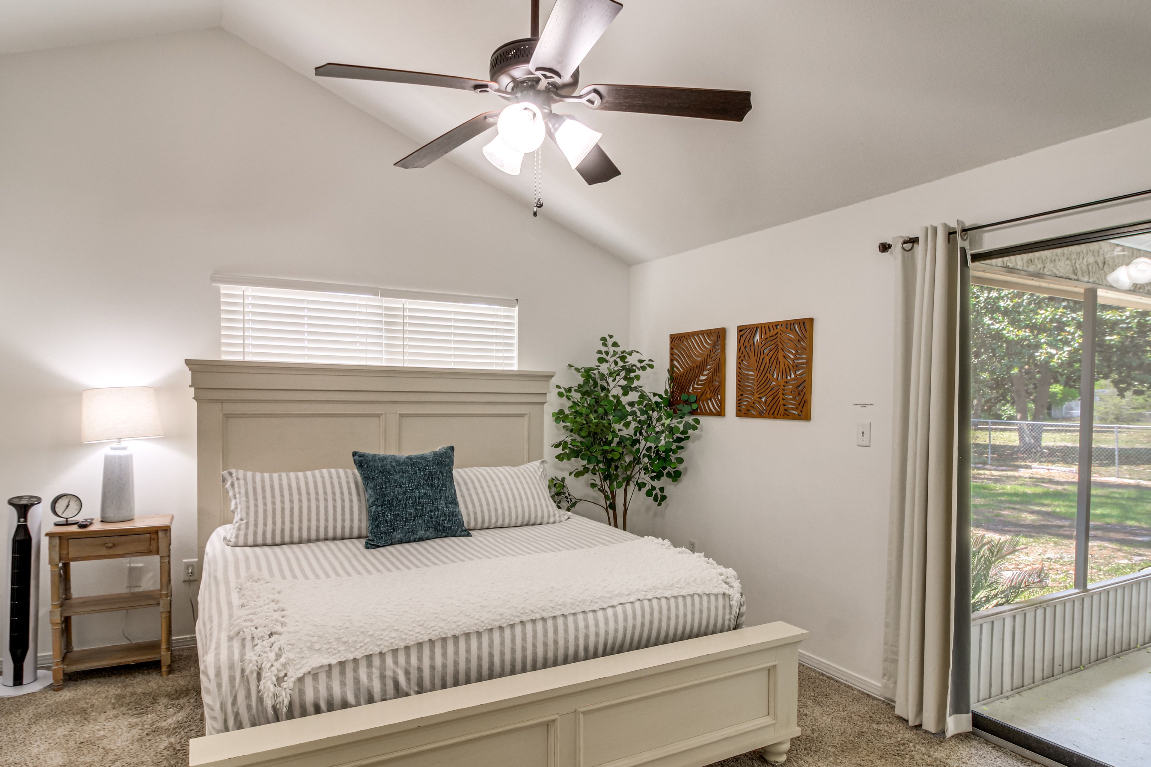 Bedroom 1 | King Bed | Linens Provided | En-Suite Bathroom