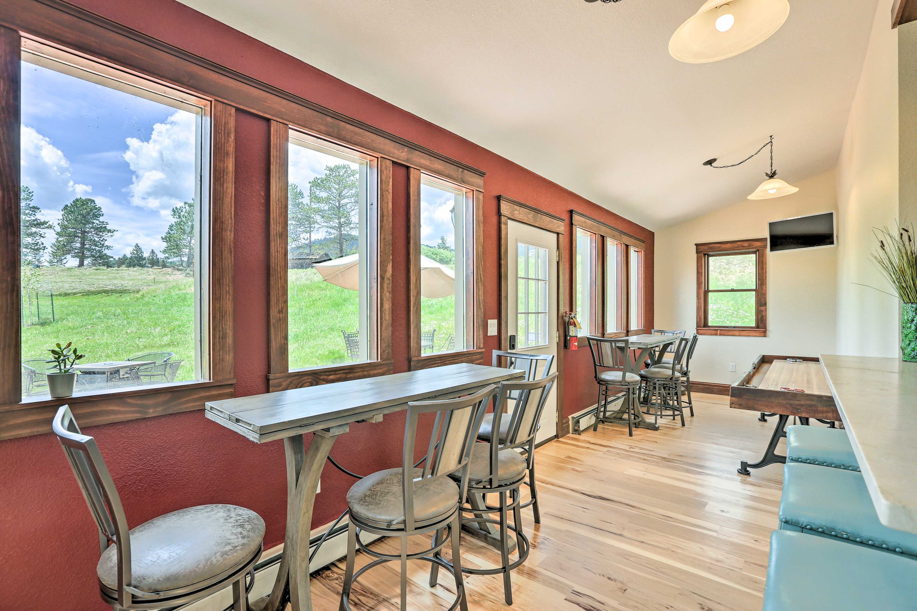 Sunroom/Game Room | Pool Table | Chess Table