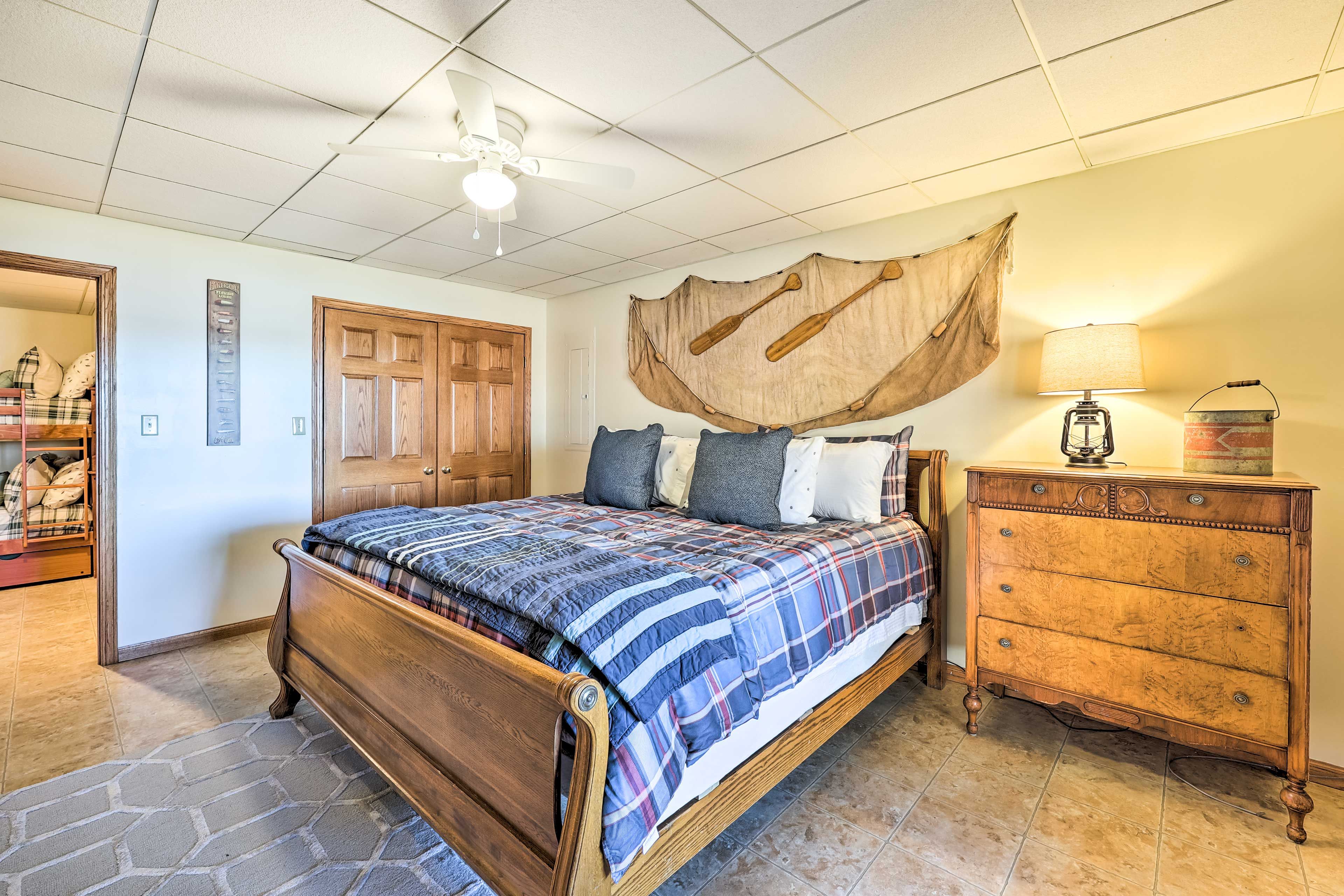 Bedroom 4 | King Bed | Smart TV