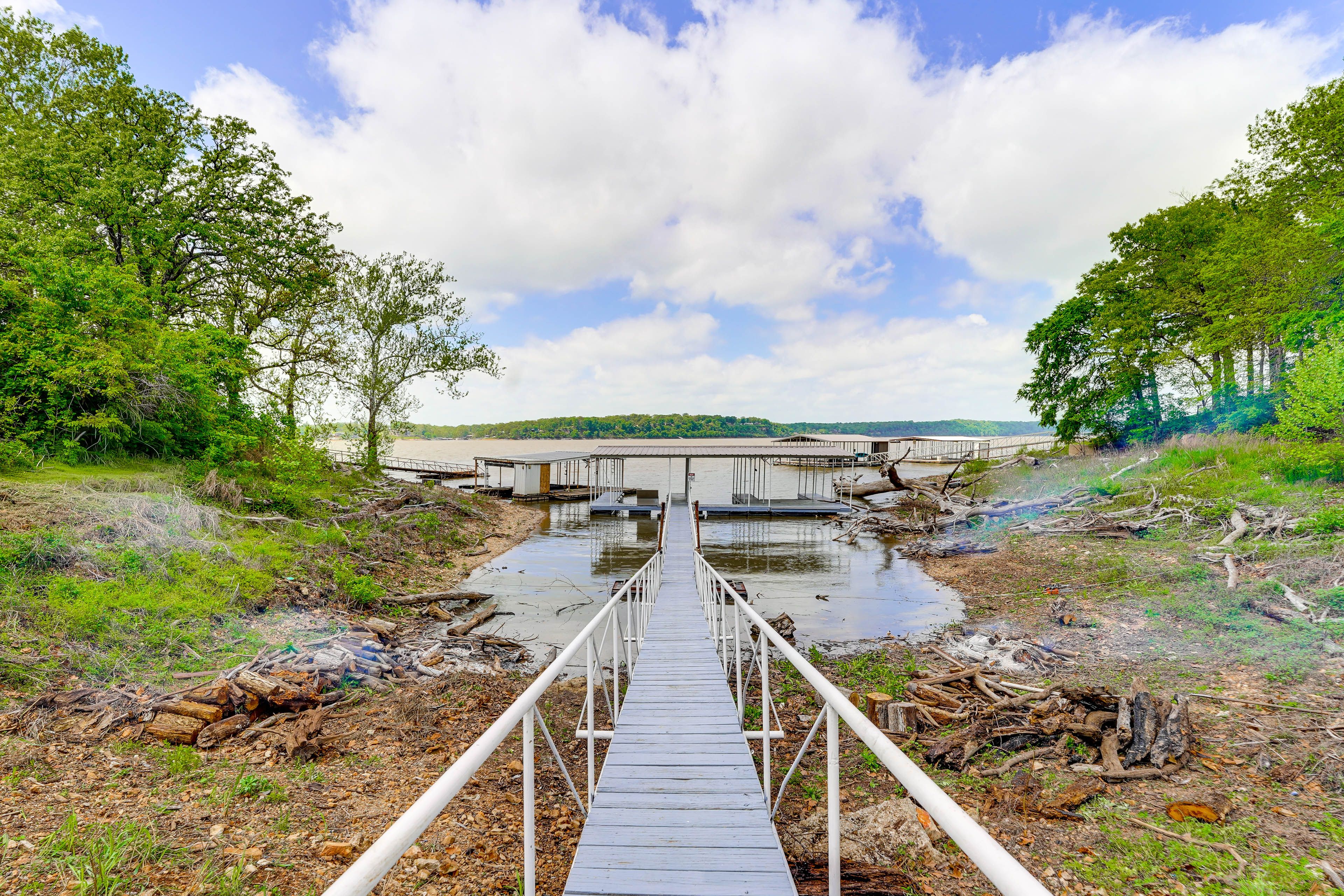 Lake Access | Shared Dock & Boat Slip