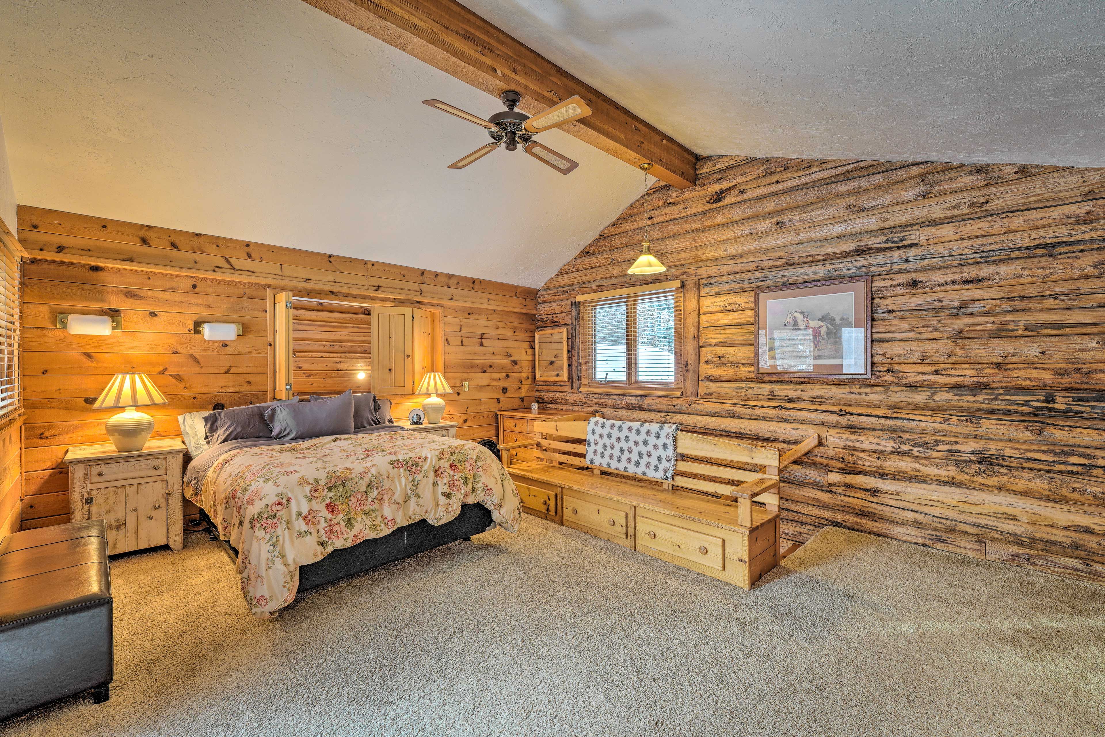 Bedroom 1 | Queen Bed | En-Suite Bathroom | Private Balcony | 2nd Floor