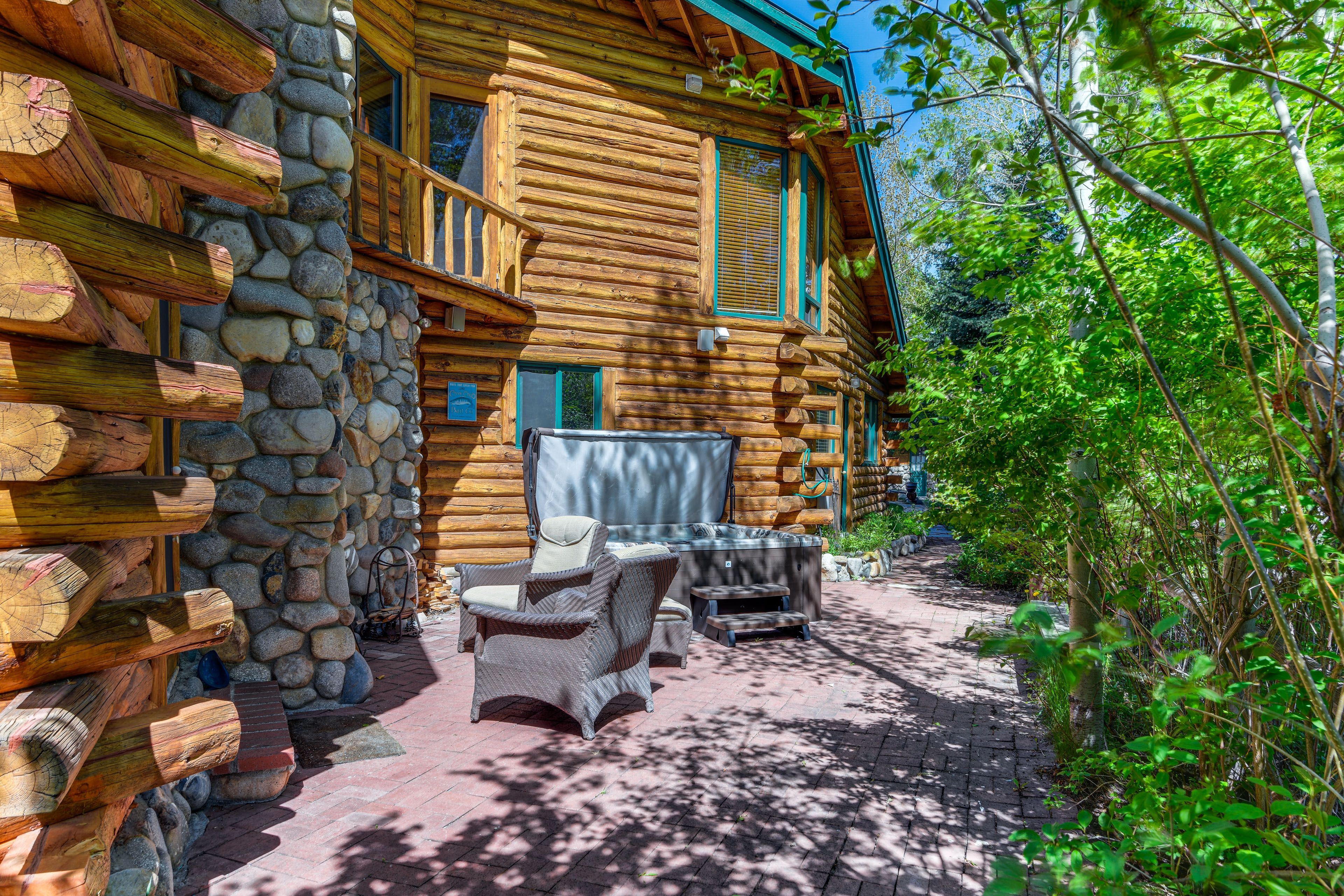 Patio | Outdoor Fireplace | Hot Tub | Gas Grill