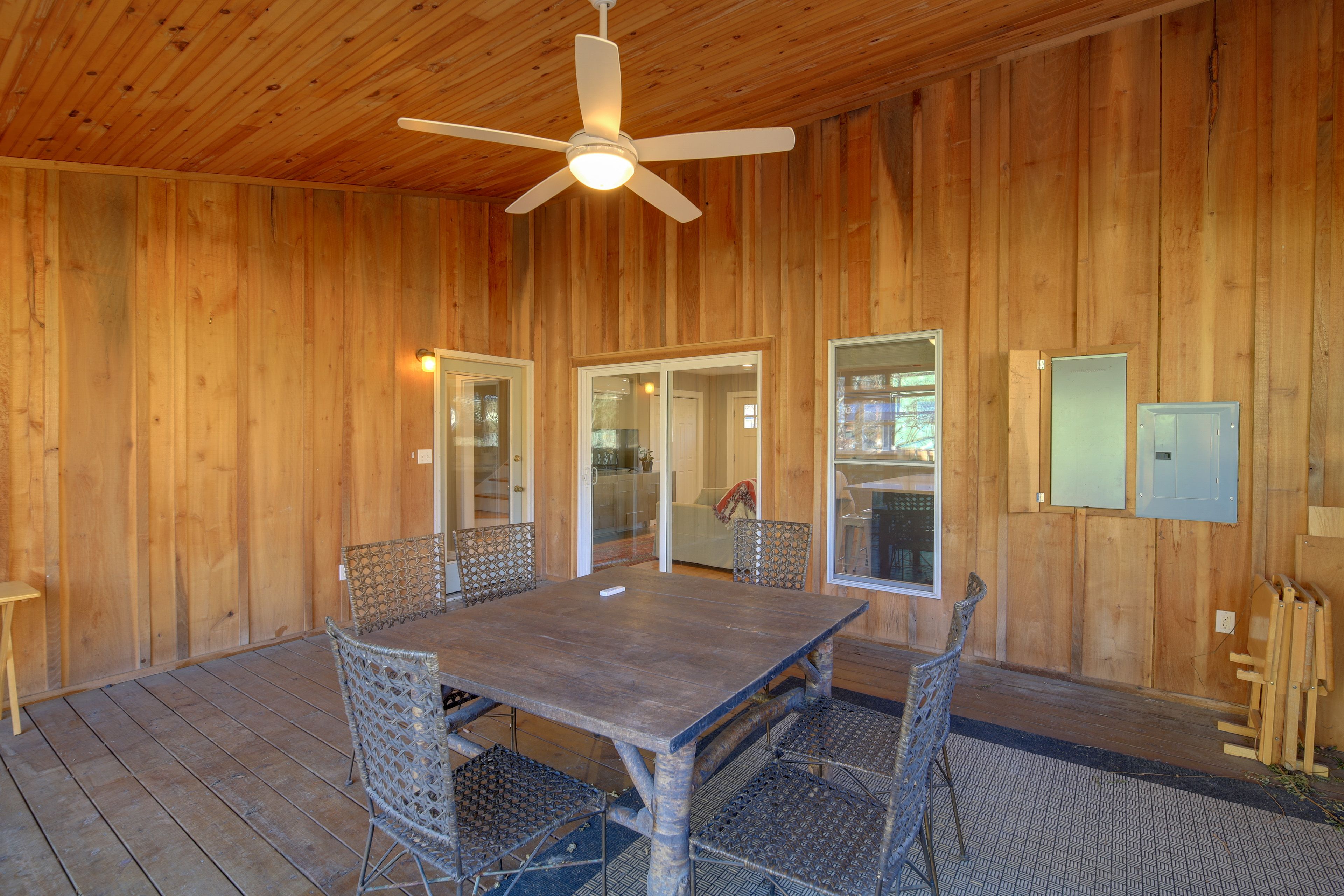Private Screened Porch