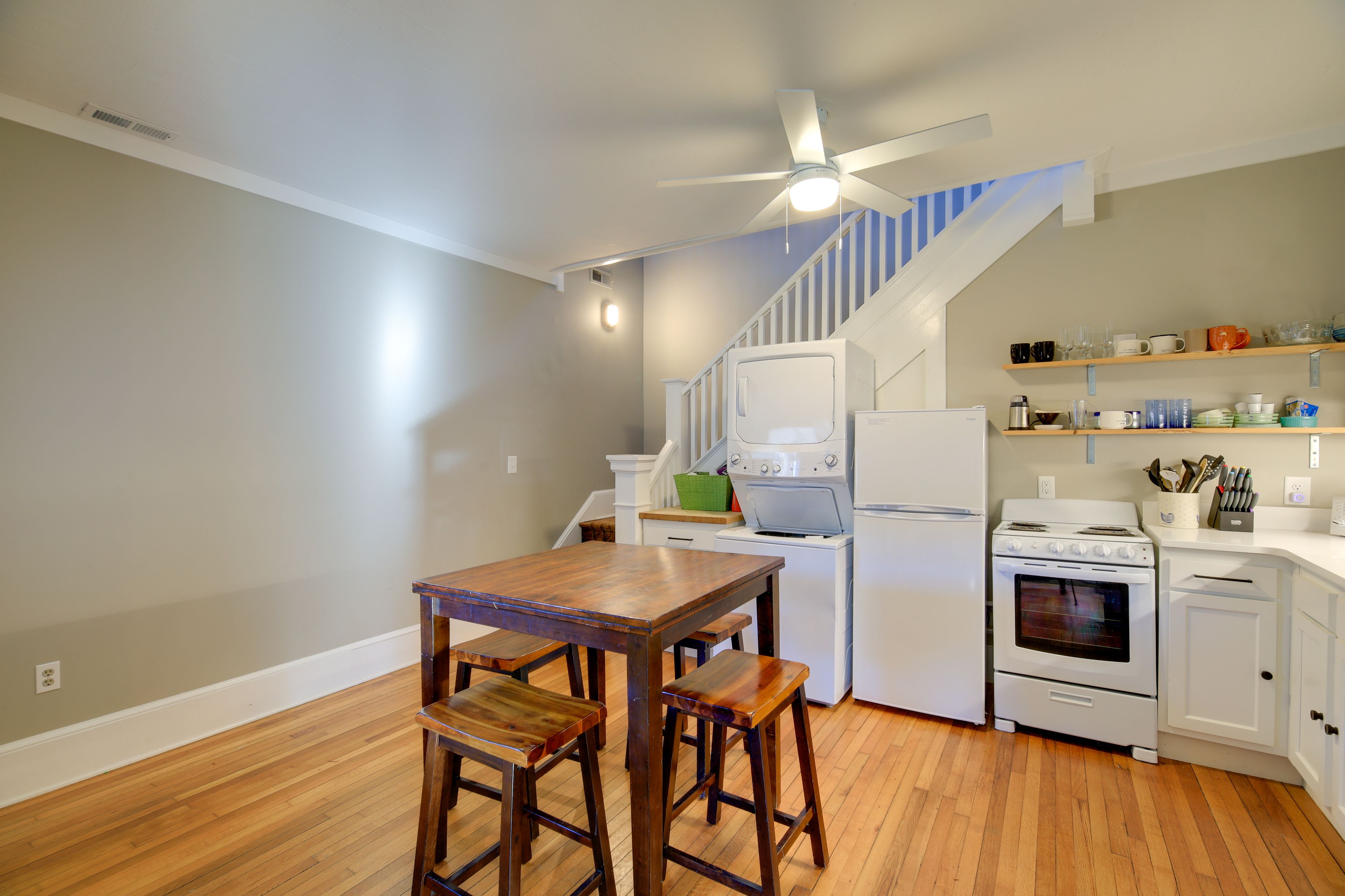 Kitchen | Dining Area | Coffee Maker