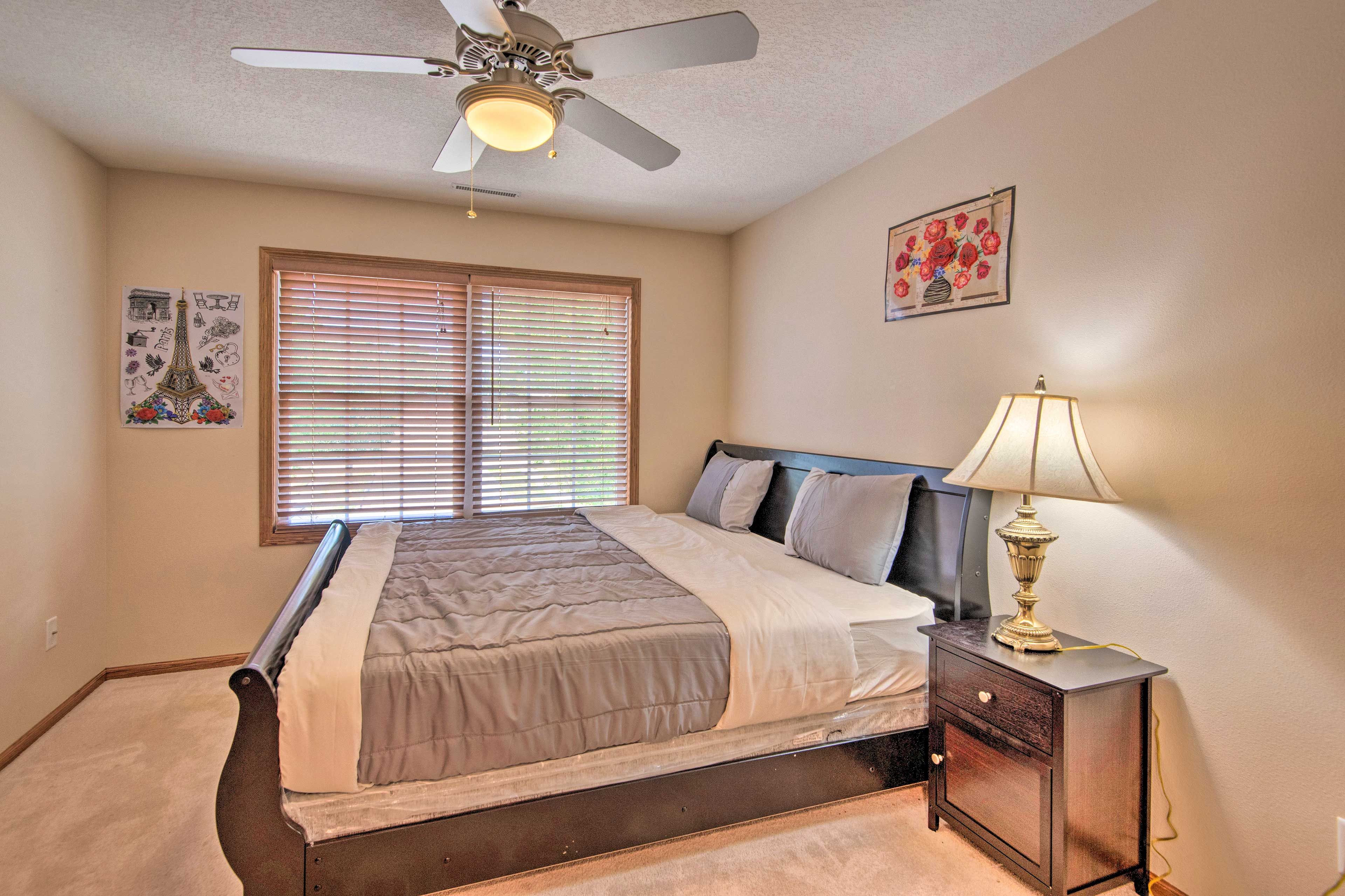 Bedroom 3 | King Bed