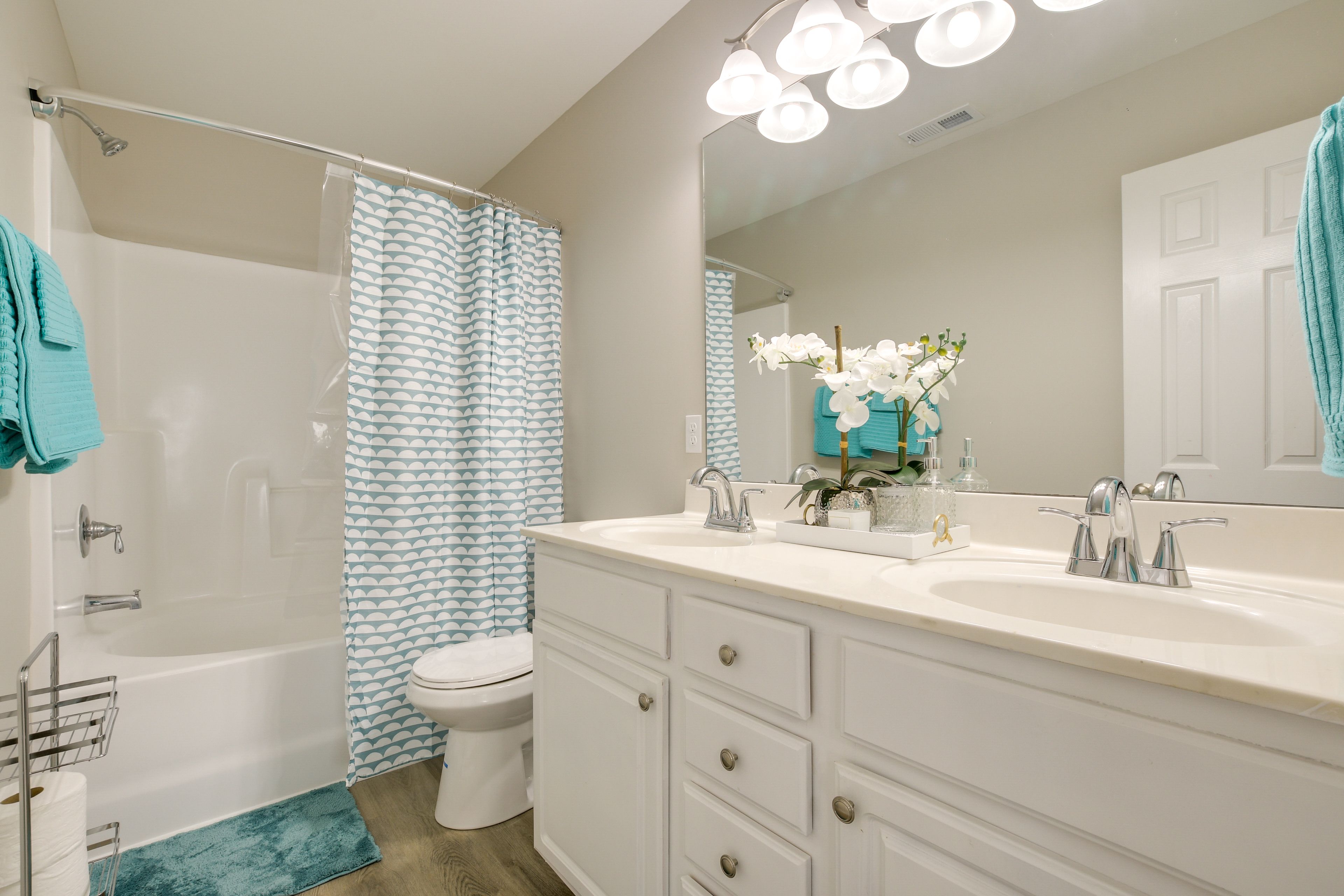 Full En-Suite Bathroom | Complimentary Toiletries