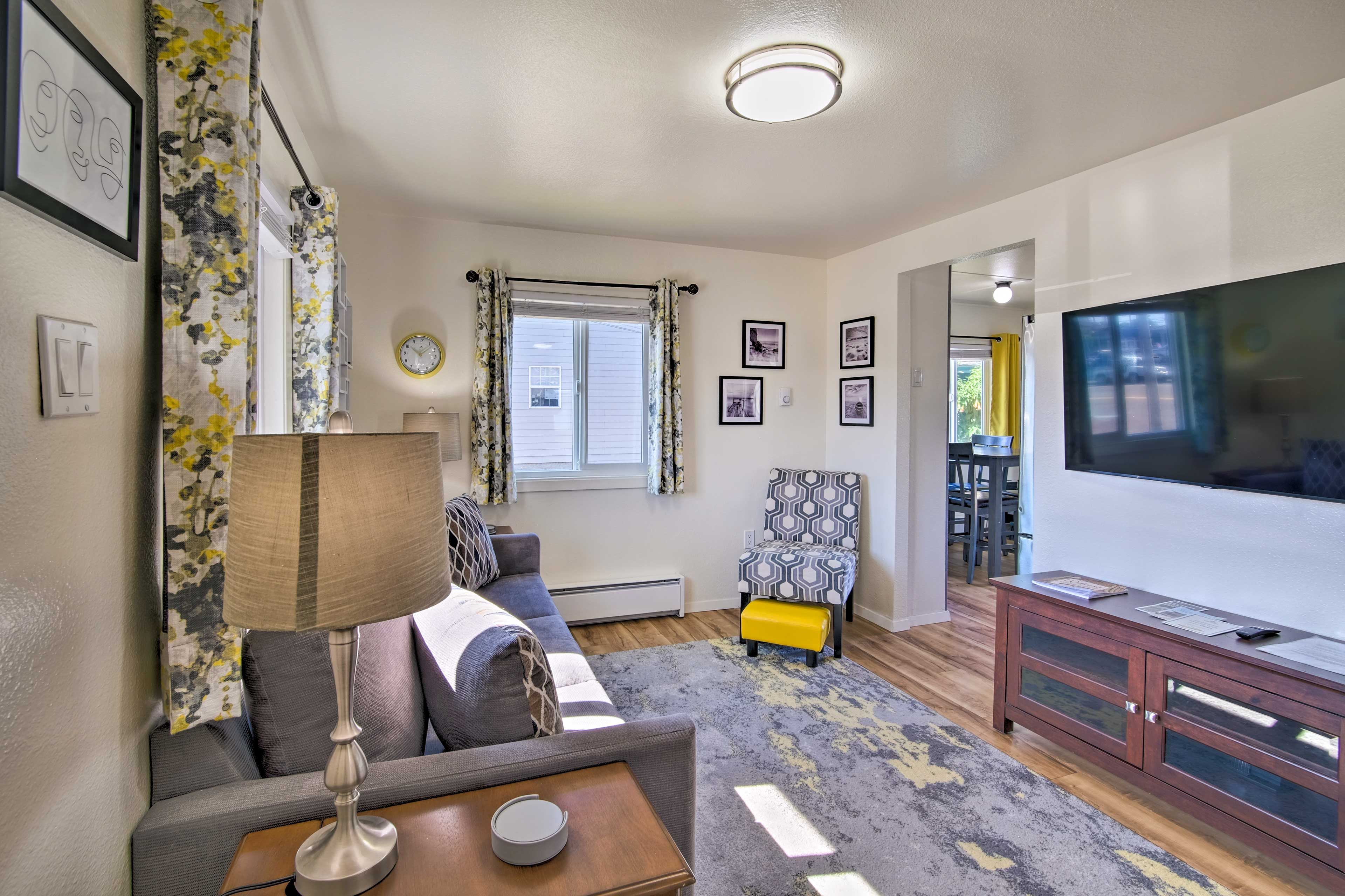 2nd Living Room | Electric Heating | Board Games | Books