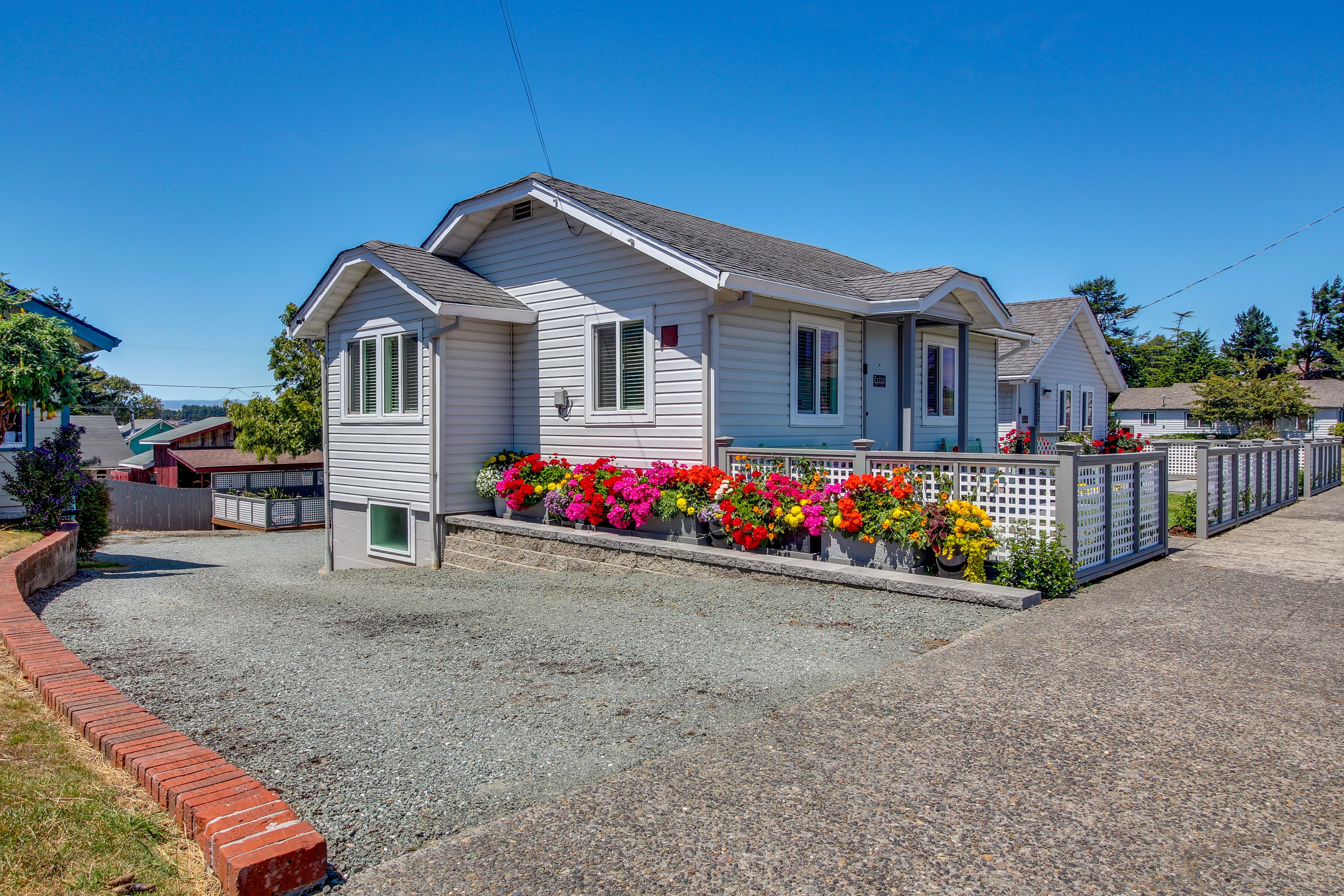 Parking | Shared Driveway (2 Vehicles)