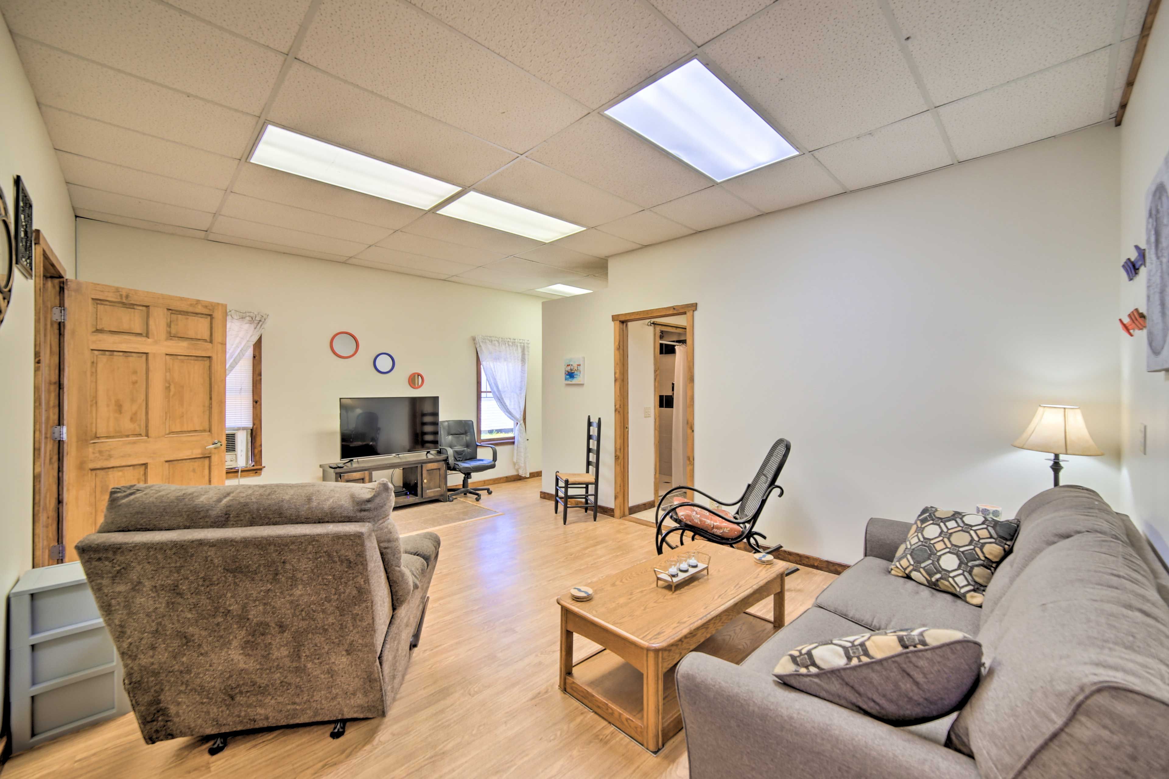Eben Junction Vacation Rental | 3BR | 1.5BA | 1,036 Sq Ft | Step-Free Access
