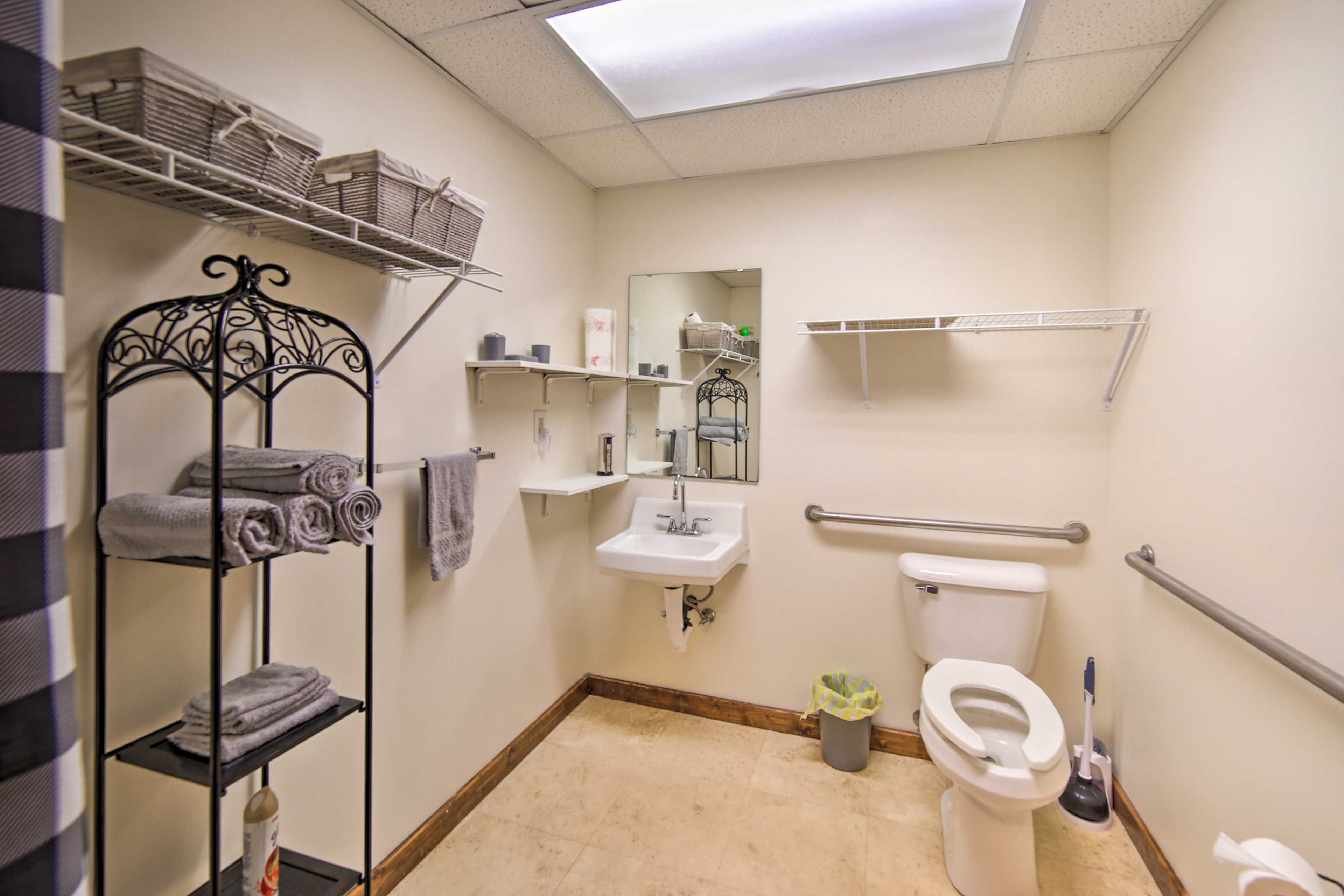 Bathroom | Towels Provided