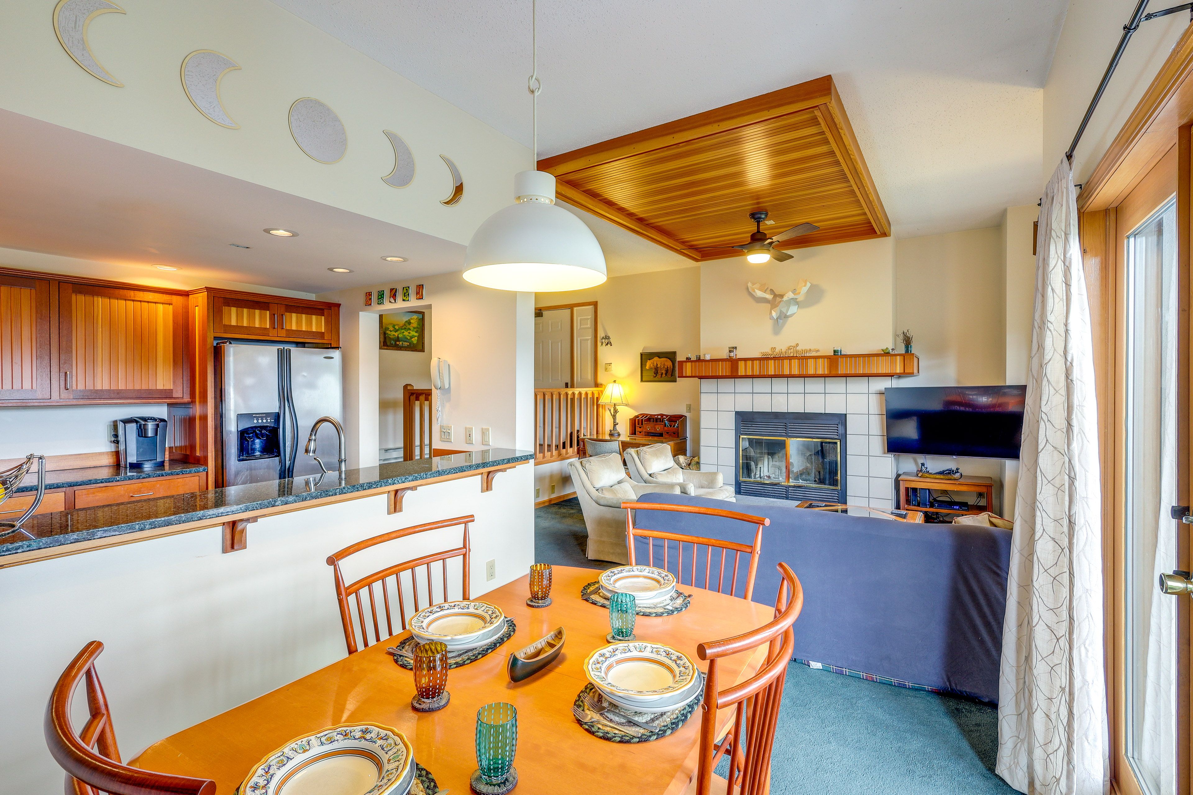 Dining Room | Dishware & Flatware