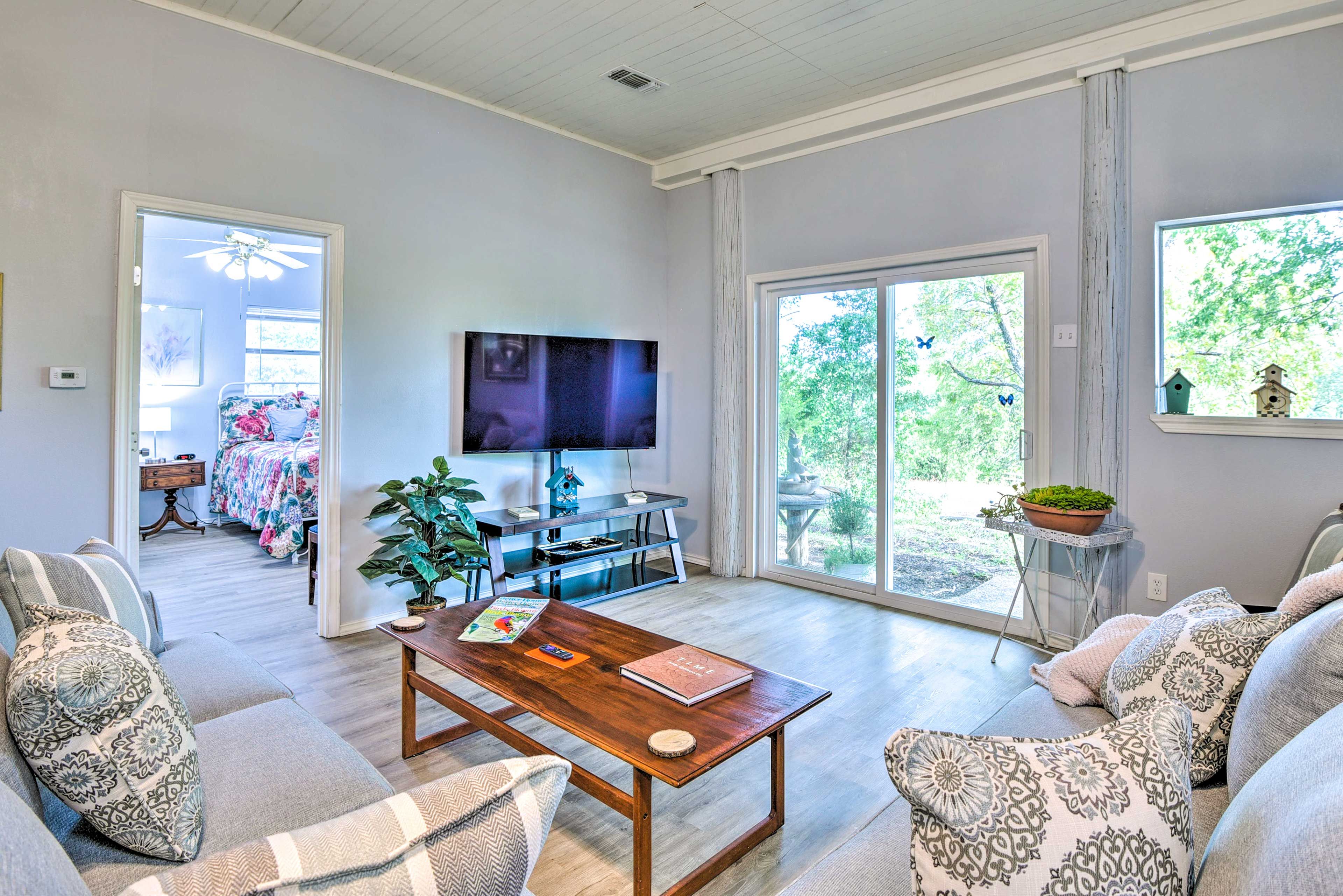 Weatherford Vacation Rental | 2BR | 1BA | Step-Free Access | 1,100 Sq Ft